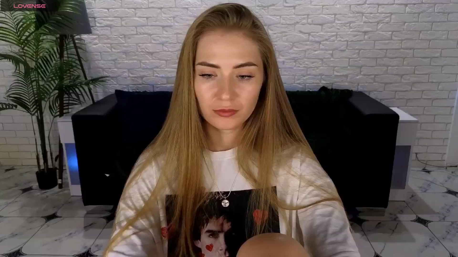 Gallery image thumbnail from Dreameedevil's myfreecams stream on, 07/12/2025, 11:43 image 6 of 20