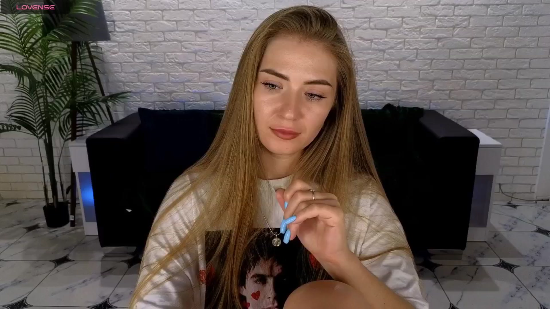 Gallery image thumbnail from Dreameedevil's myfreecams stream on, 07/12/2025, 11:43 image 5 of 20