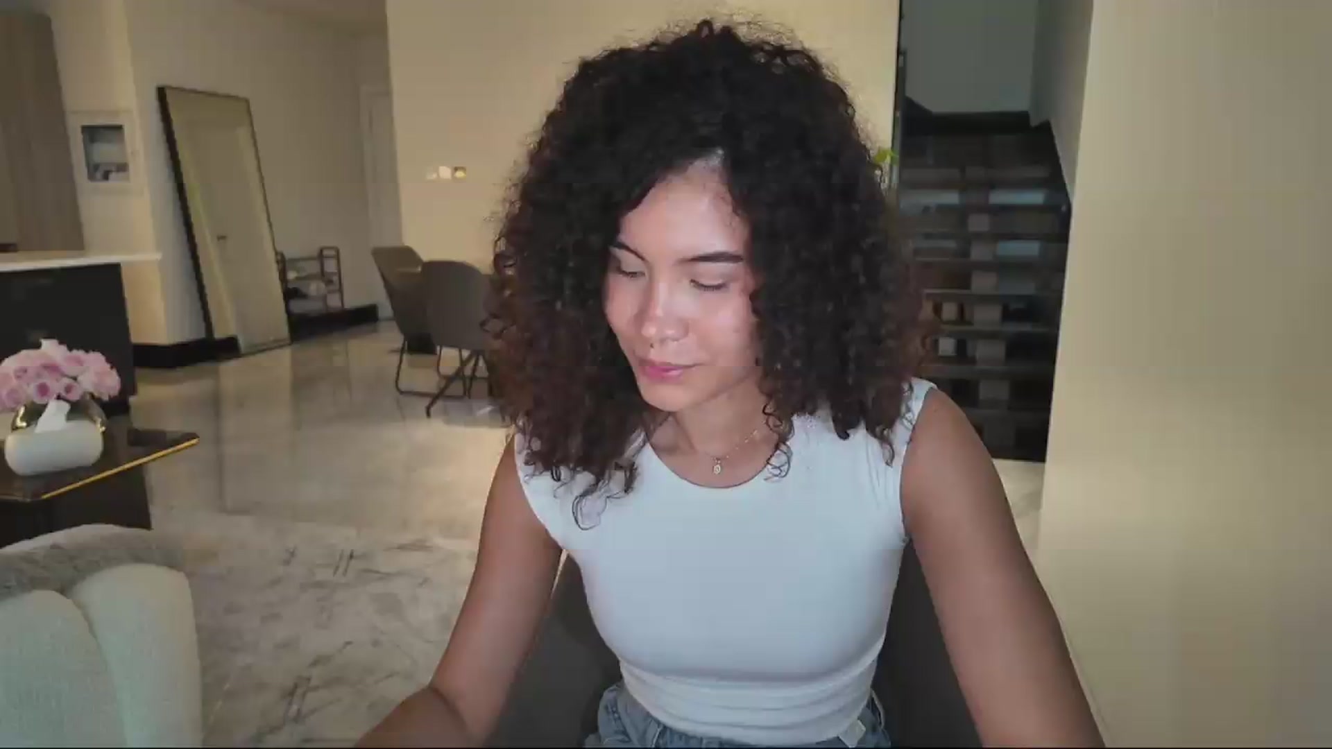 Gallery image thumbnail from Dreamg's myfreecams stream on, 07/29/2026, 14:31 image 4 of 20