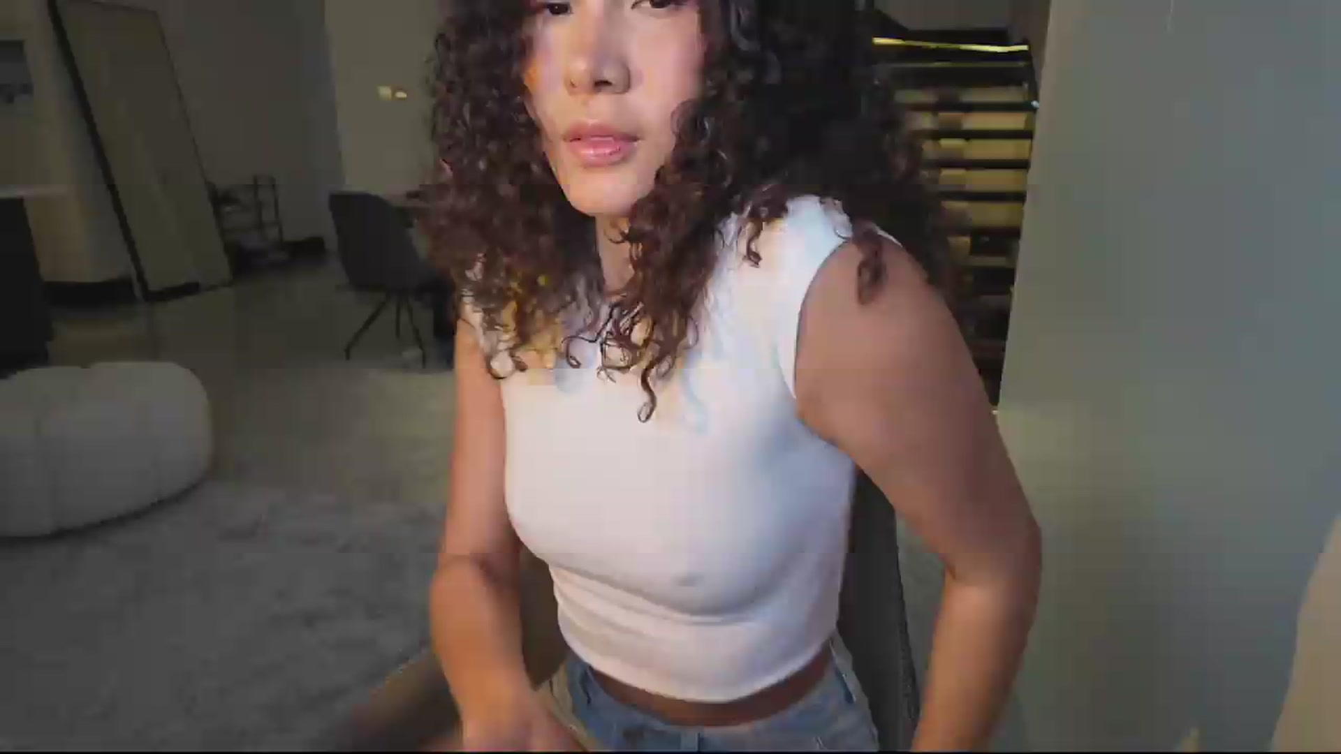 Gallery image thumbnail from Dreamg's myfreecams stream on, 08/17/2026, 15:51 image 4 of 20