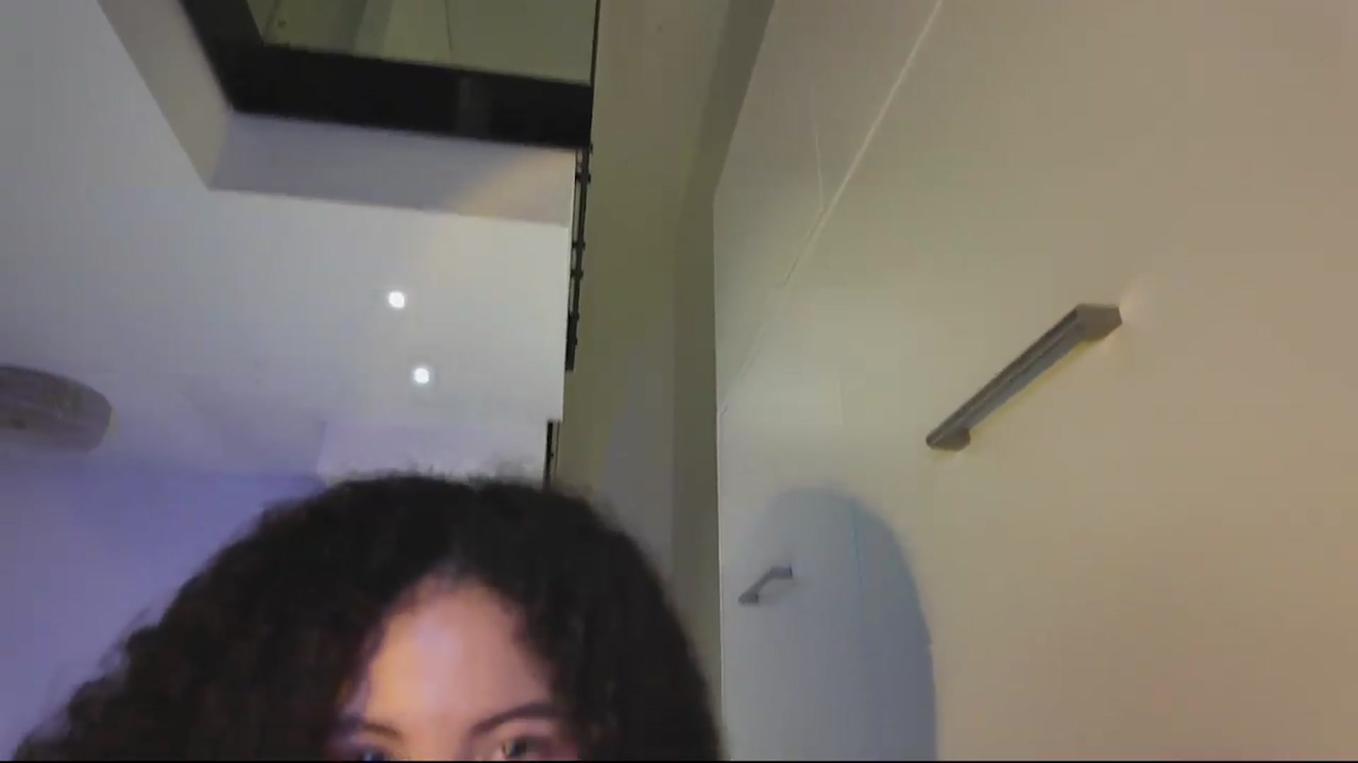 Gallery image thumbnail from Dreamg's myfreecams stream on, 08/18/2026, 17:45 image 8 of 20