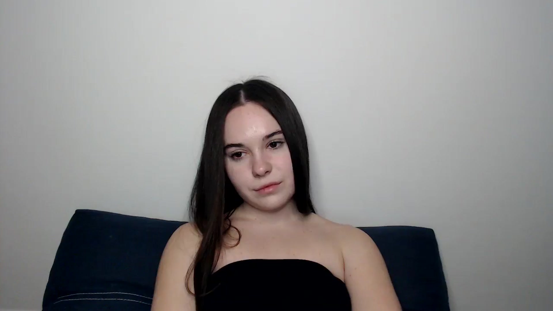 Gallery image thumbnail from Dreamies's myfreecams stream on, 03/11/2025, 16:52 image 9 of 20