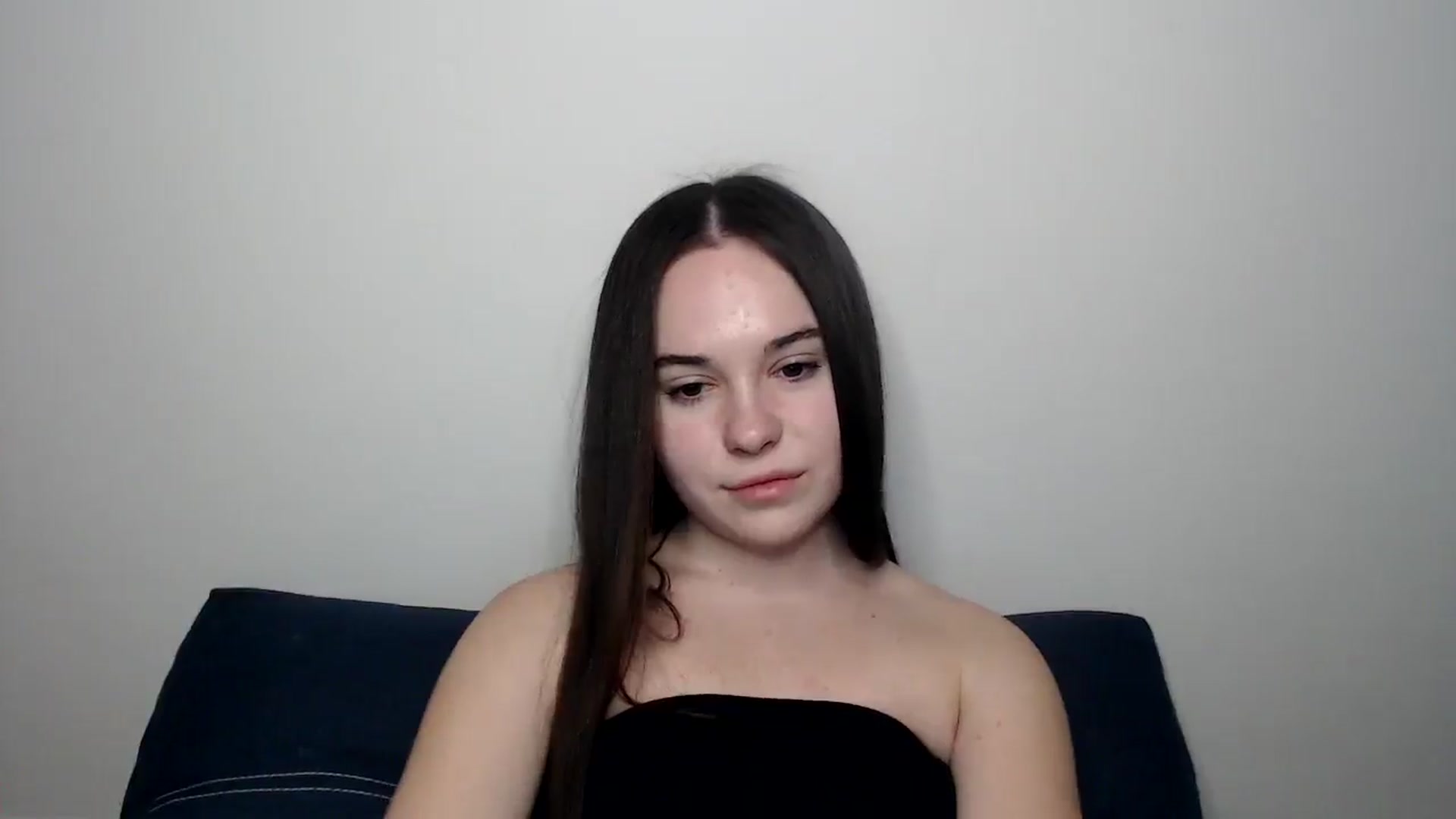 Gallery image thumbnail from Dreamies's myfreecams stream on, 03/11/2025, 16:52 image 6 of 20