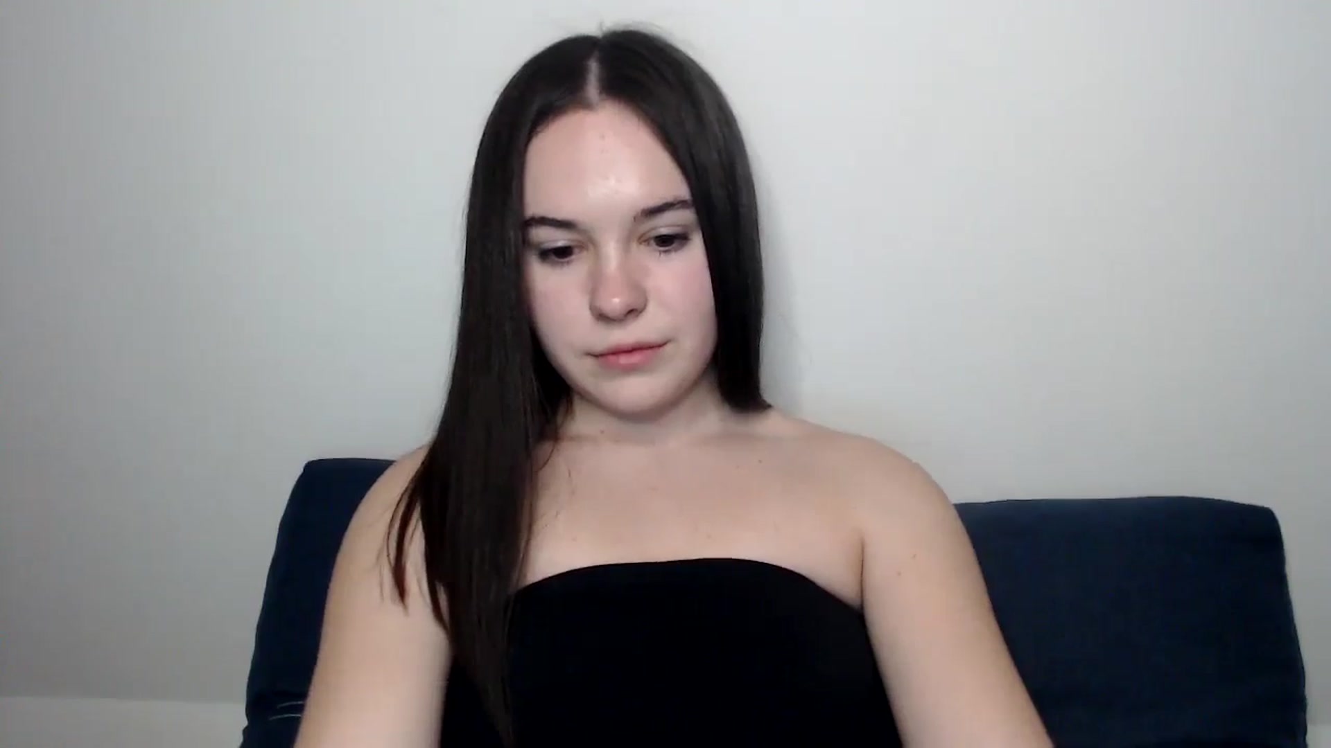 Gallery image thumbnail from Dreamies's myfreecams stream on, 03/11/2025, 18:36 image 4 of 20