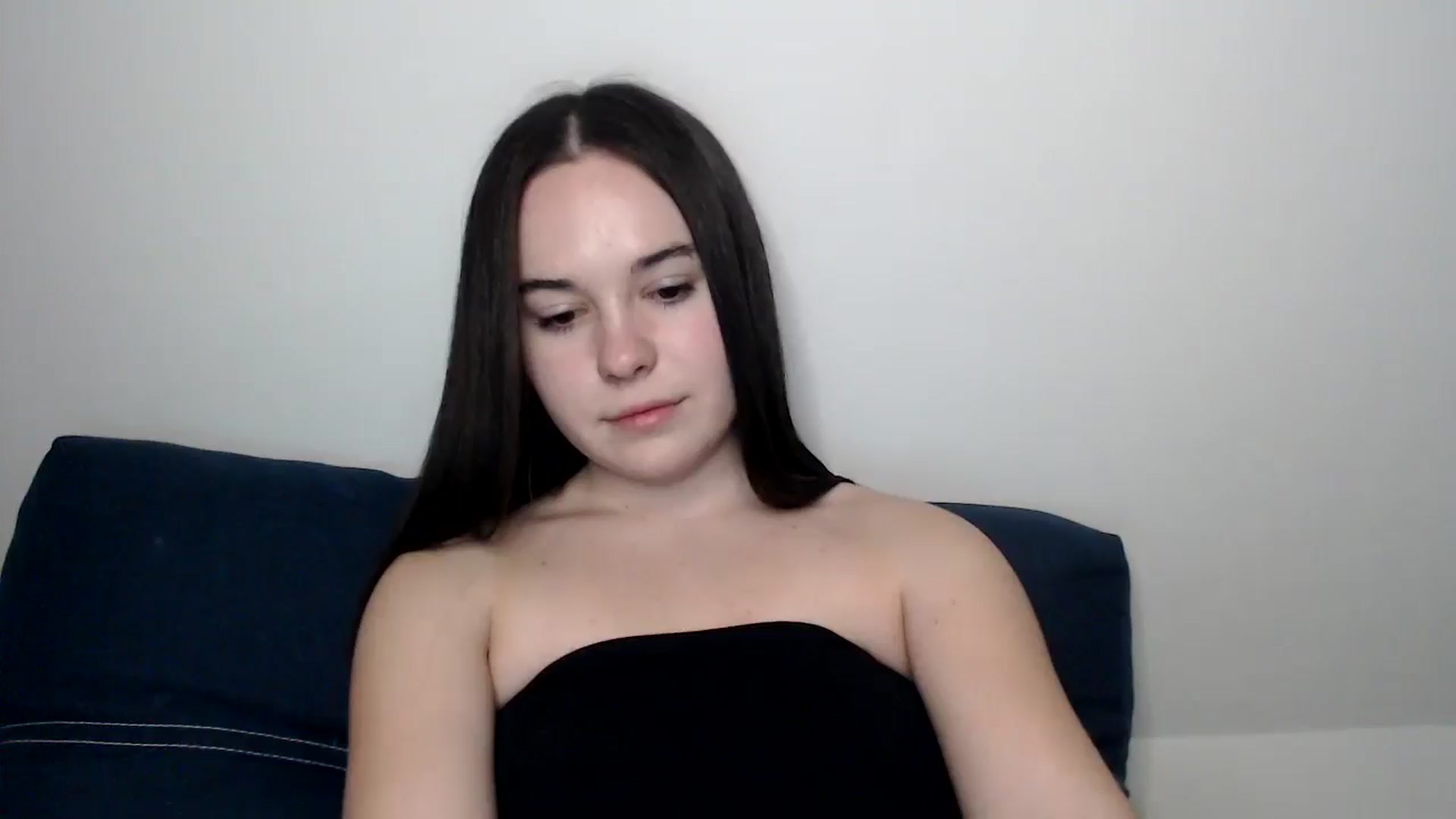 Gallery image thumbnail from Dreamies's myfreecams stream on, 03/11/2025, 20:00 image 7 of 20