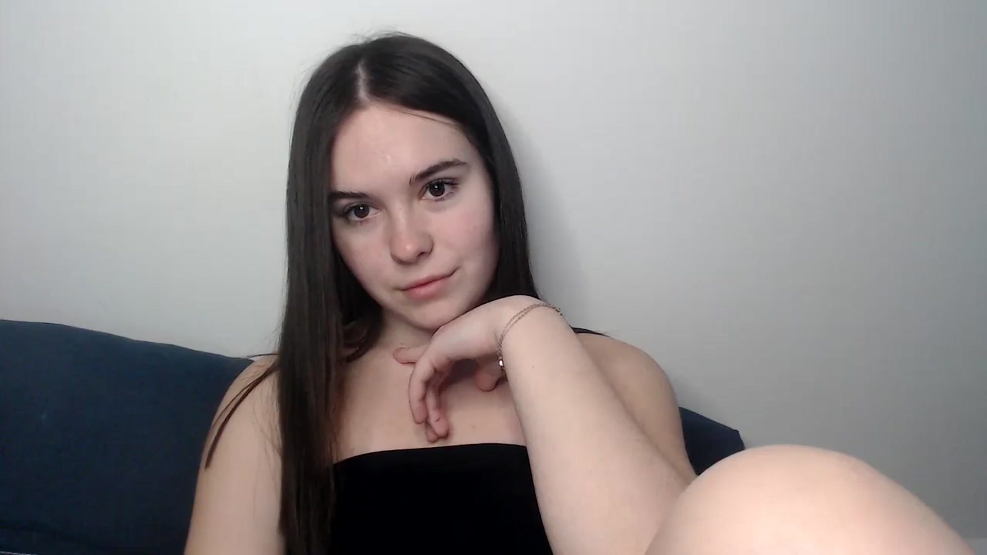 Gallery image thumbnail from Dreamies's myfreecams stream on, 03/14/2025, 15:35 image 16 of 20