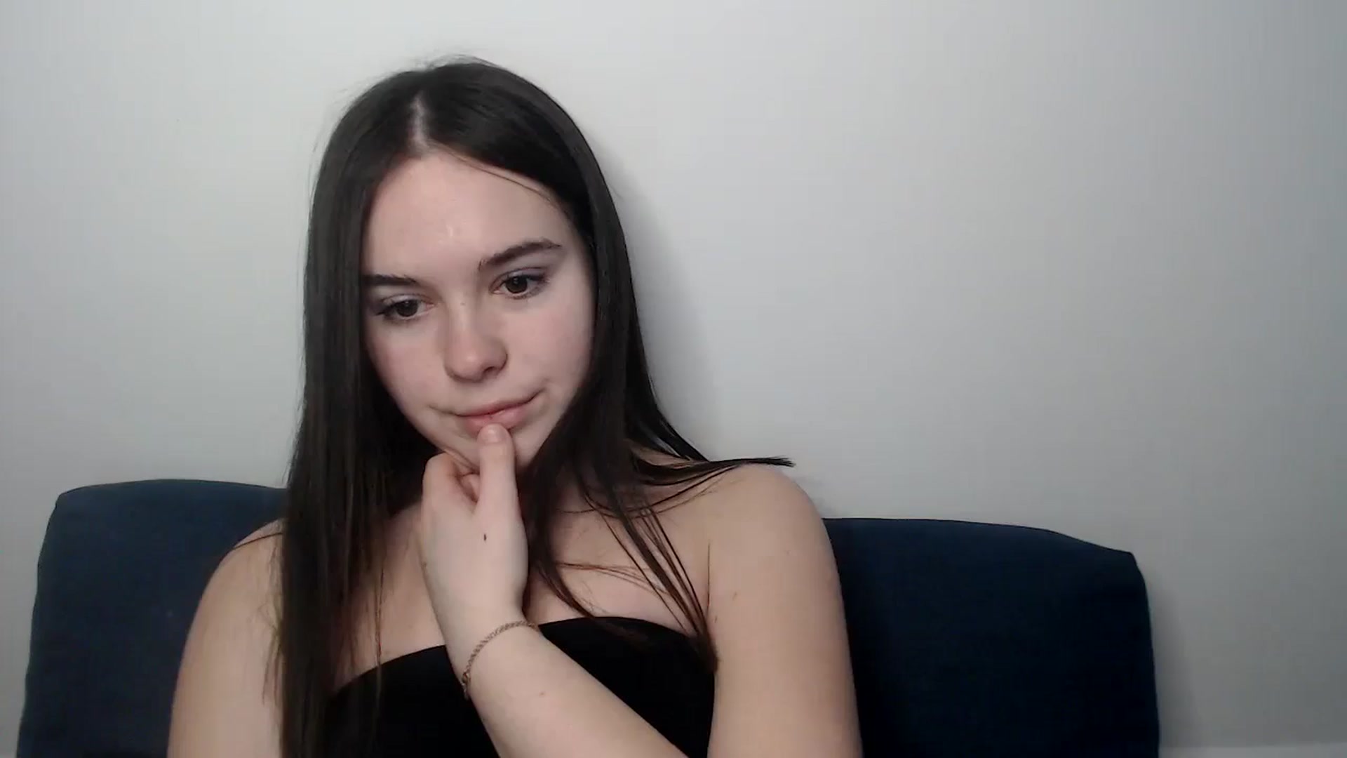 Gallery image thumbnail from Dreamies's myfreecams stream on, 03/14/2025, 15:35 image 19 of 20