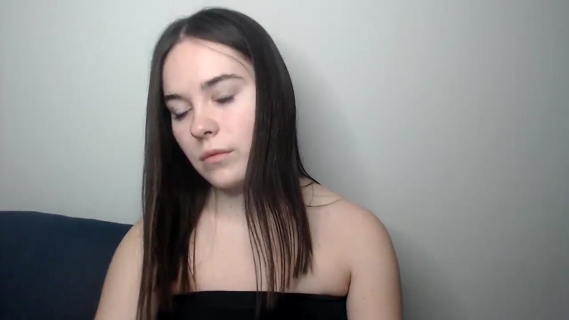 Gallery image thumbnail from Dreamies's myfreecams stream on, 03/14/2025, 17:29 image 6 of 20