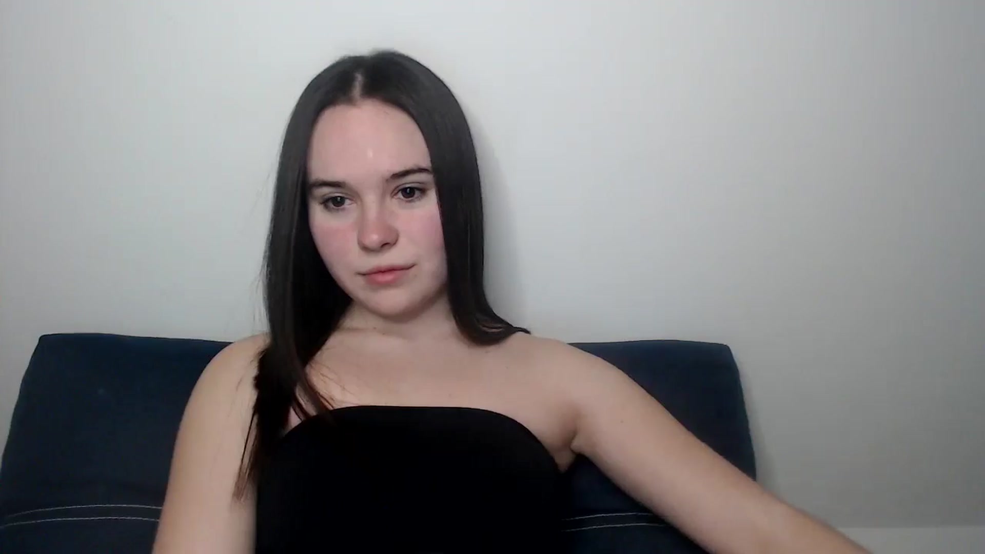 Gallery image thumbnail from Dreamies's myfreecams stream on, 03/17/2025, 20:44 image 4 of 20
