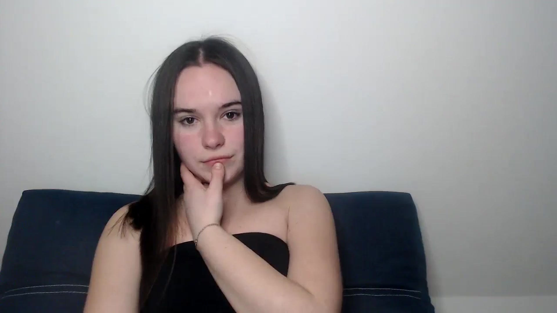 Gallery image thumbnail from Dreamies's myfreecams stream on, 03/17/2025, 20:44 image 7 of 20