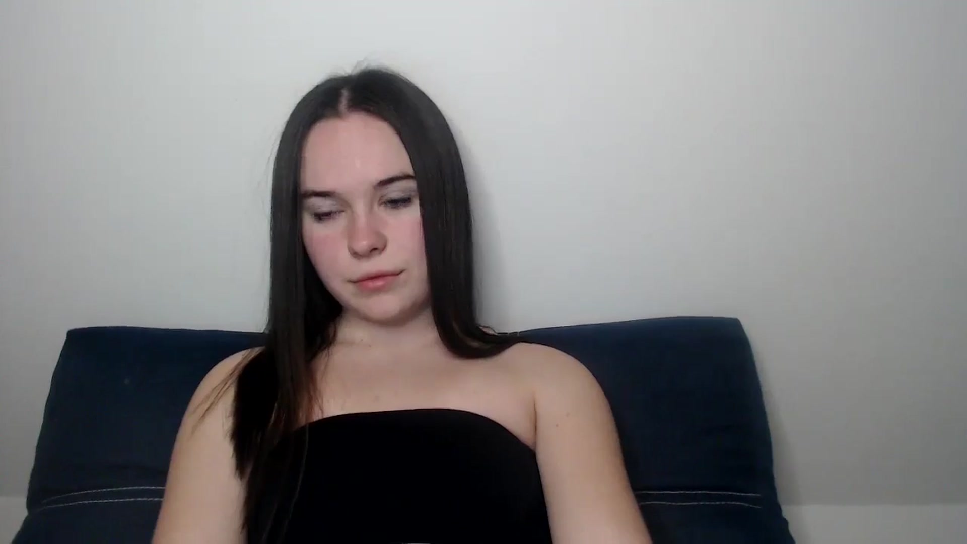 Gallery image thumbnail from Dreamies's myfreecams stream on, 03/17/2025, 20:44 image 13 of 20