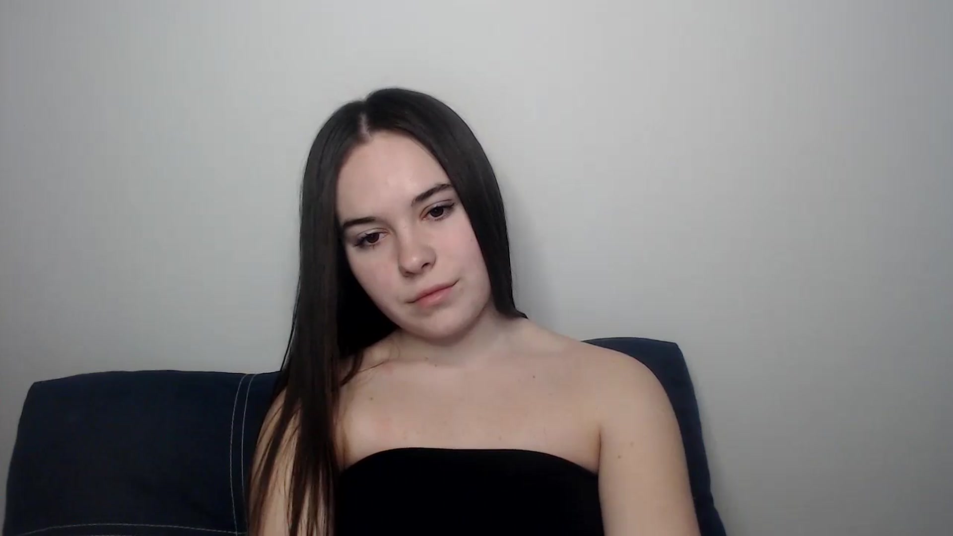 Gallery image thumbnail from Dreamies's myfreecams stream on, 03/18/2025, 15:58 image 12 of 20