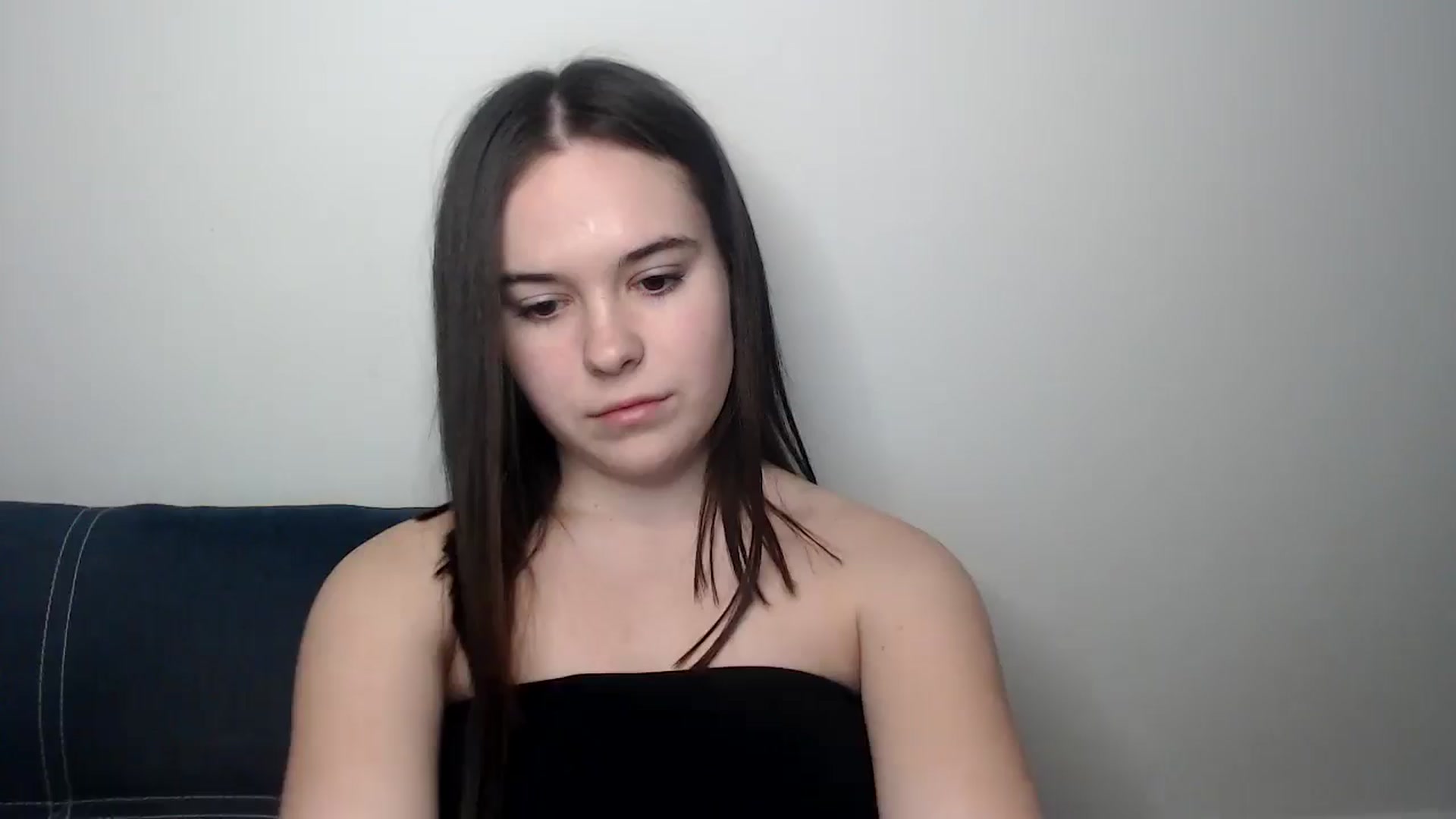 Gallery image thumbnail from Dreamies's myfreecams stream on, 03/18/2025, 17:30 image 14 of 20