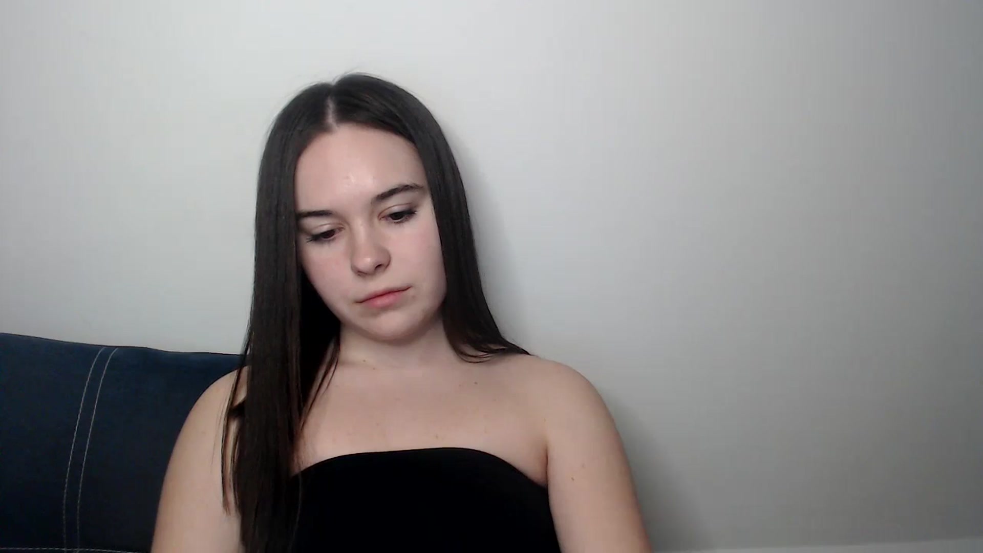 Gallery image thumbnail from Dreamies's myfreecams stream on, 03/18/2025, 18:08 image 15 of 20