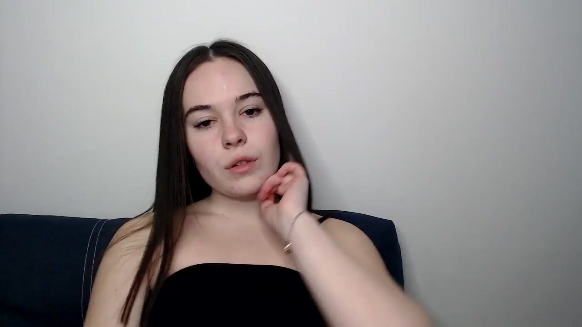 Gallery image thumbnail from Dreamies's myfreecams stream on, 03/19/2025, 15:30 image 1 of 20