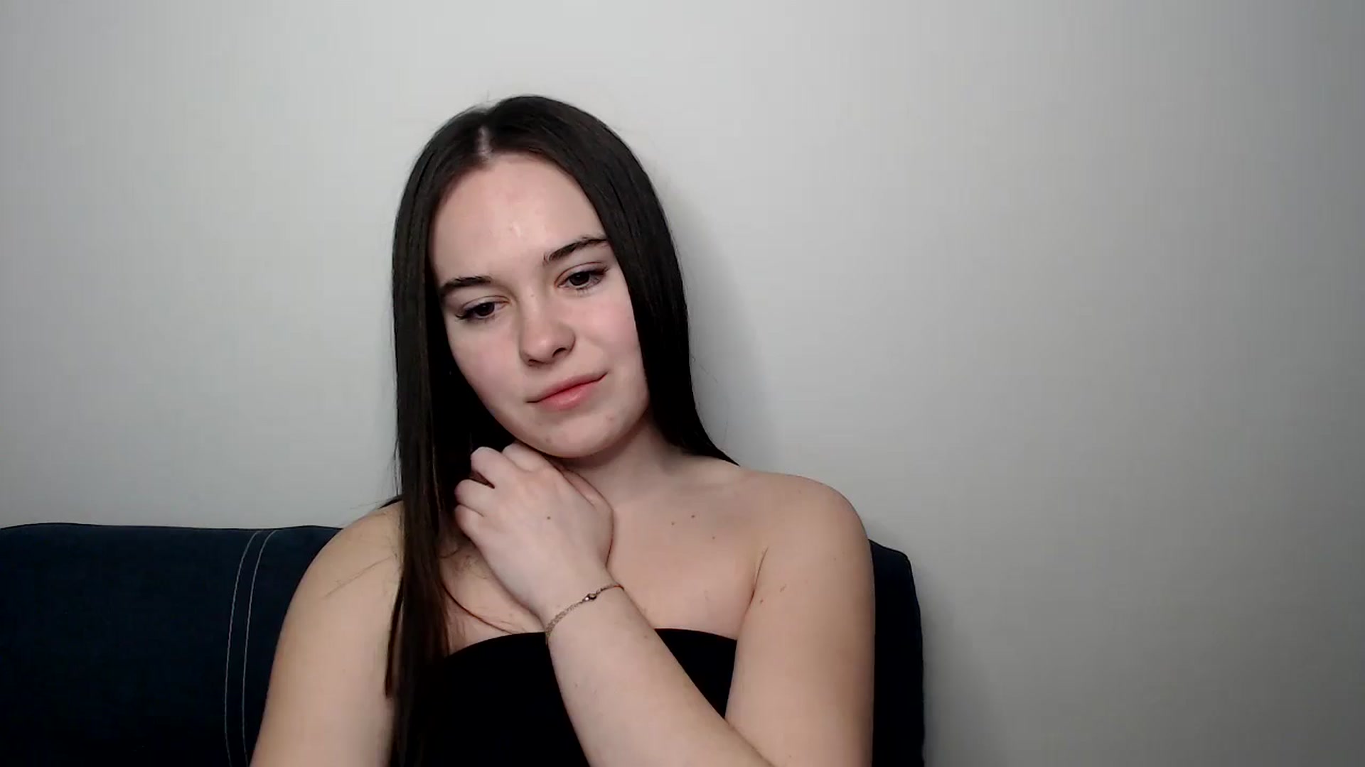 Gallery image thumbnail from Dreamies's myfreecams stream on, 03/19/2025, 16:06 image 19 of 20