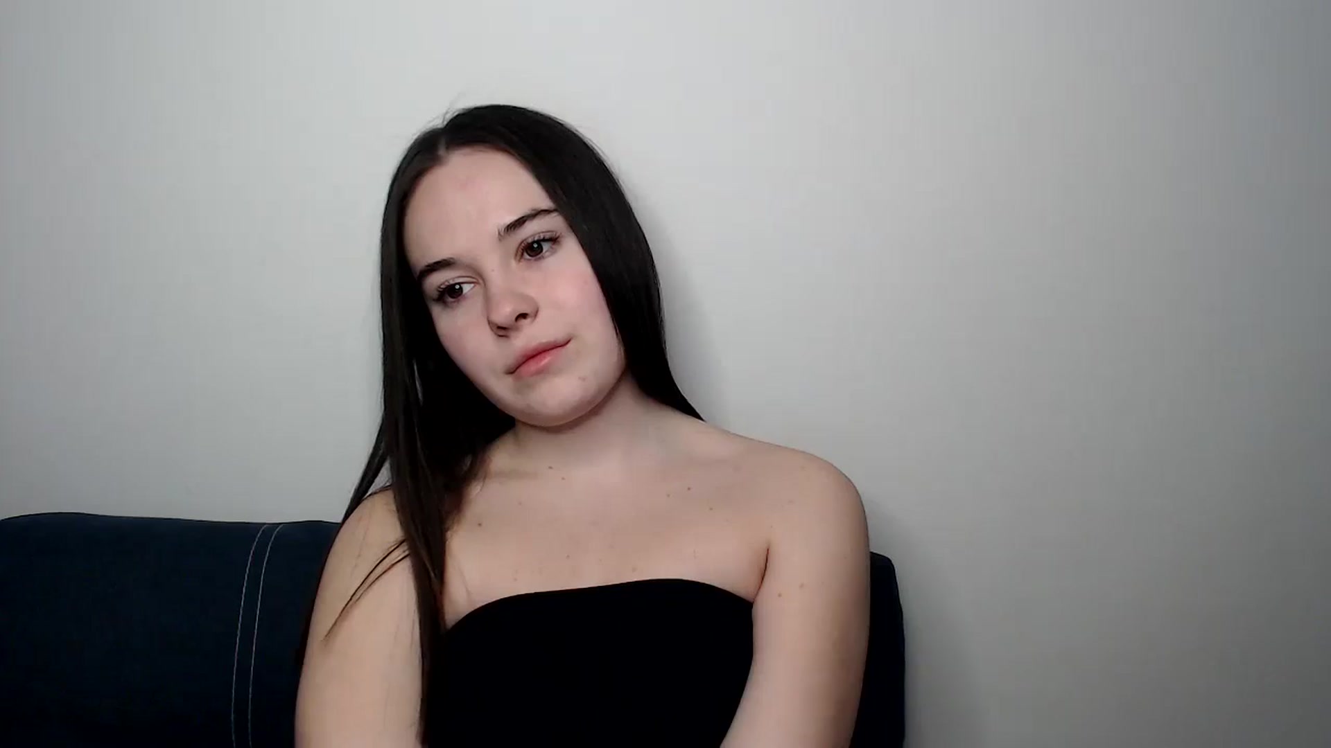 Gallery image thumbnail from Dreamies's myfreecams stream on, 03/19/2025, 16:06 image 6 of 20
