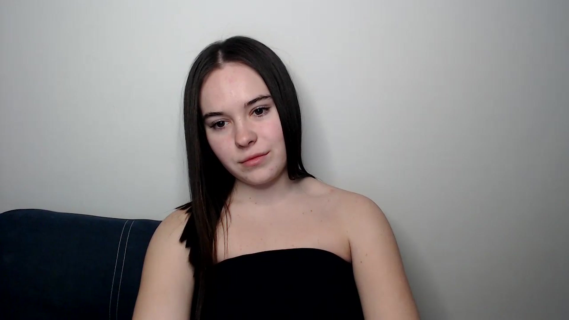 Gallery image thumbnail from Dreamies's myfreecams stream on, 03/19/2025, 16:34 image 4 of 20