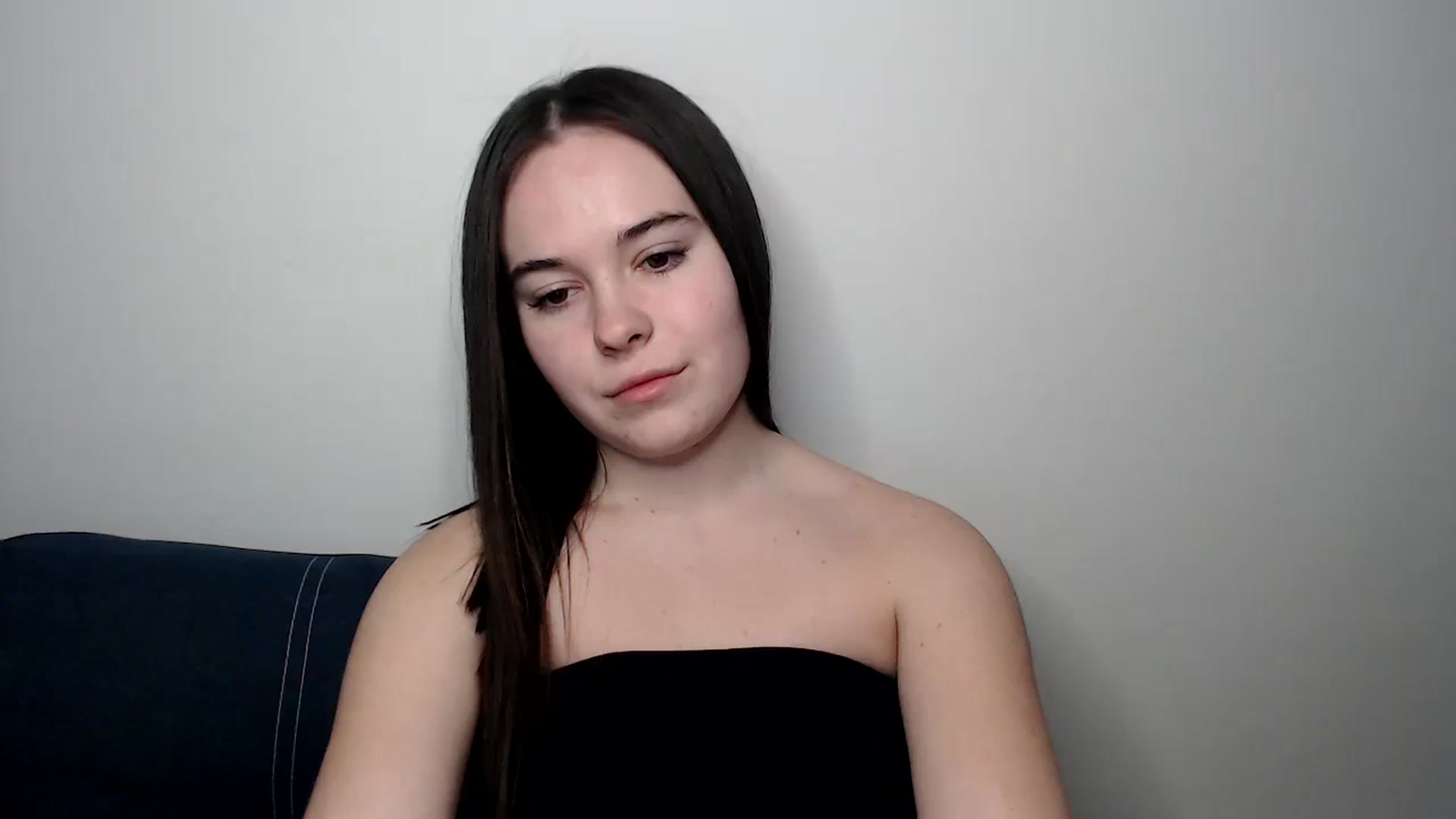 Gallery image thumbnail from Dreamies's myfreecams stream on, 03/19/2025, 16:34 image 18 of 20