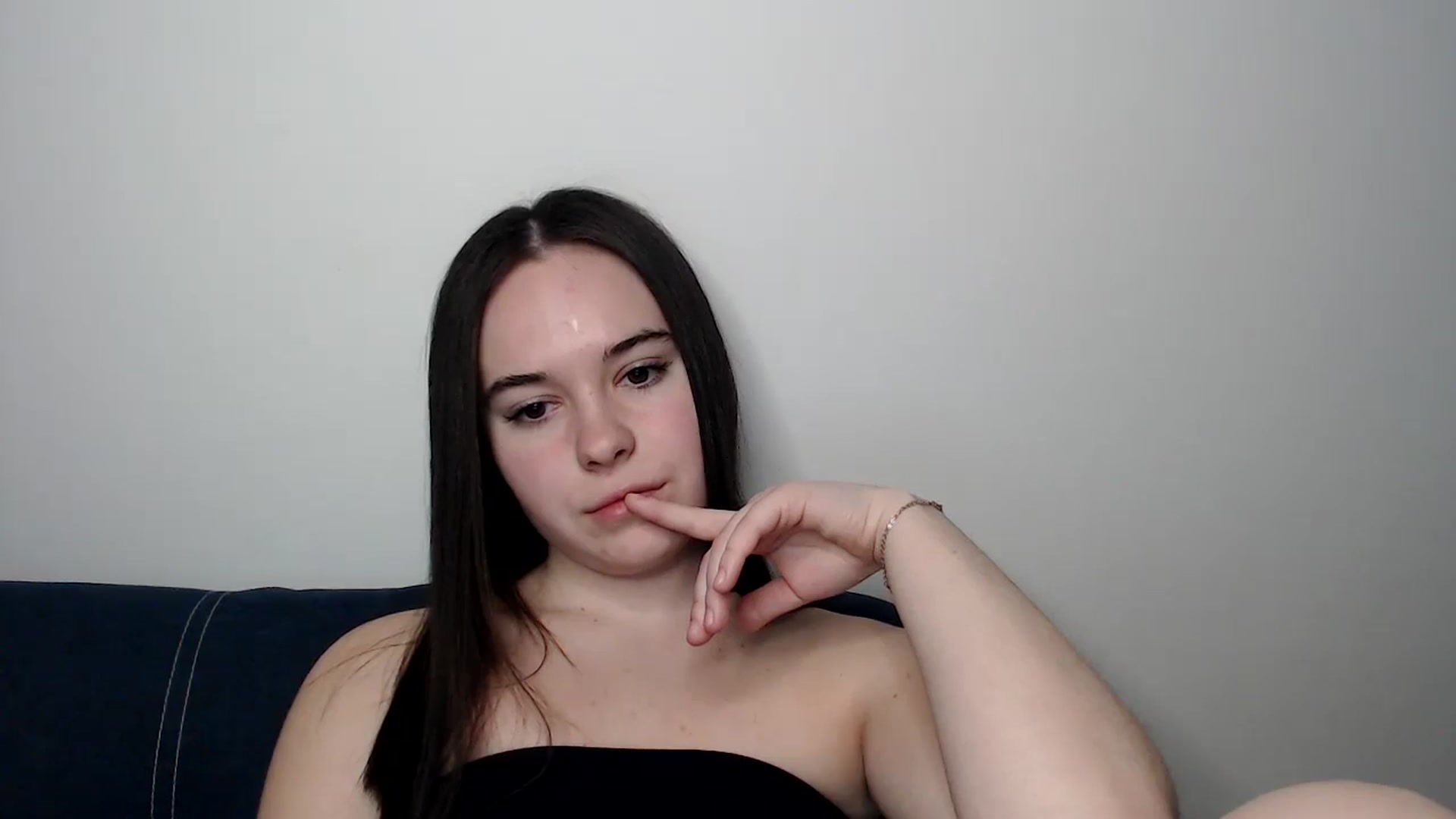 Gallery image thumbnail from Dreamies's myfreecams stream on, 03/19/2025, 18:07 image 20 of 20