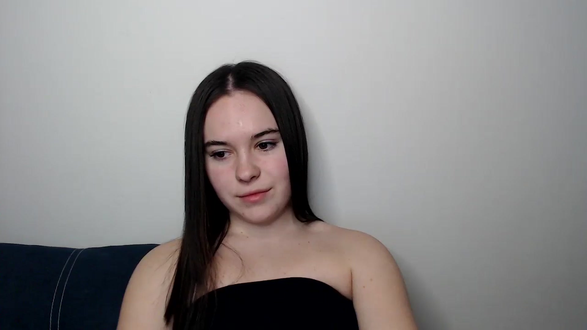 Gallery image thumbnail from Dreamies's myfreecams stream on, 03/19/2025, 18:07 image 6 of 20