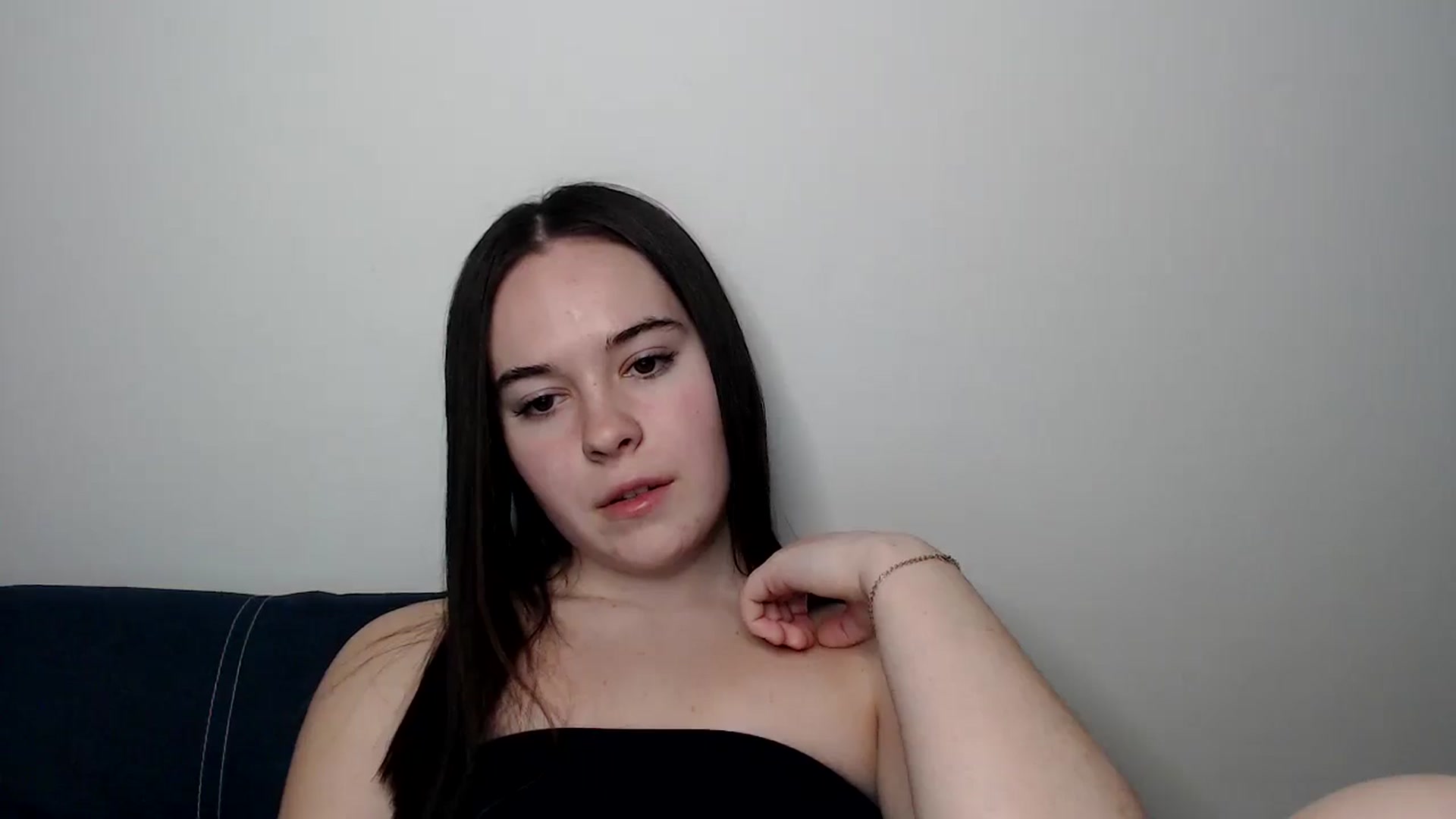 Gallery image thumbnail from Dreamies's myfreecams stream on, 03/19/2025, 18:25 image 19 of 20