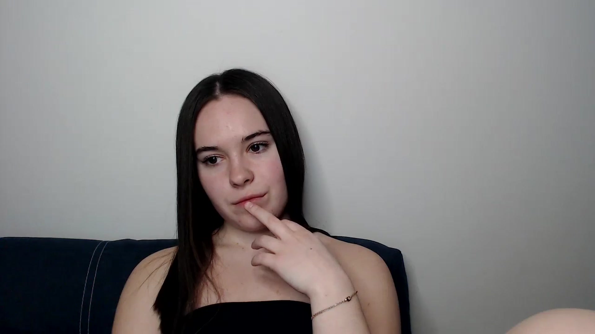 Gallery image thumbnail from Dreamies's myfreecams stream on, 03/19/2025, 18:25 image 18 of 20