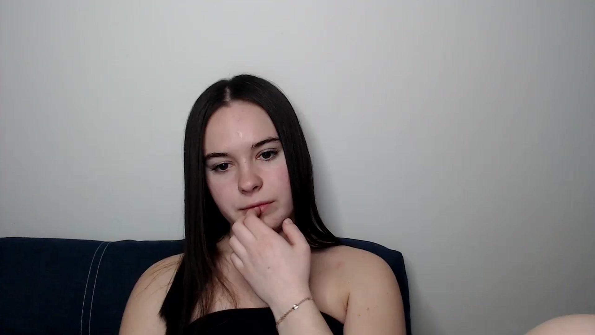 Gallery image thumbnail from Dreamies's myfreecams stream on, 03/19/2025, 18:52 image 1 of 20