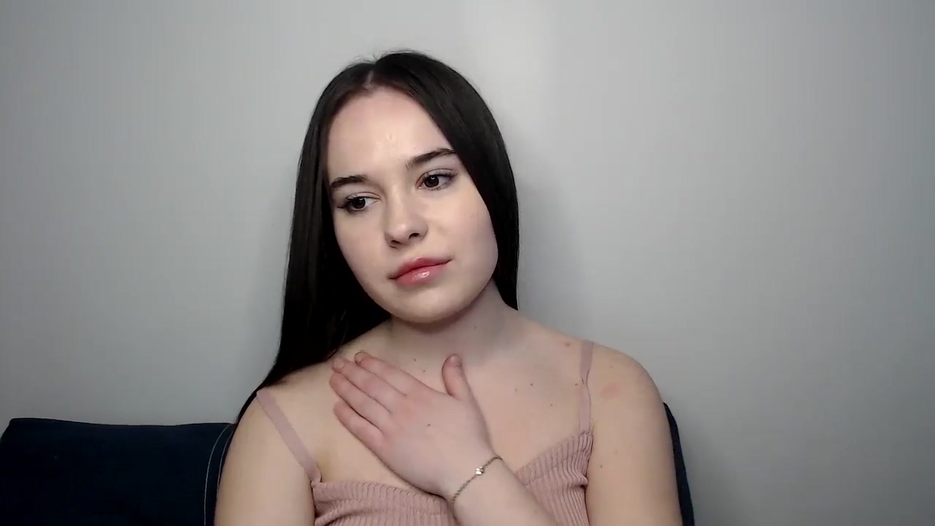Gallery image thumbnail from Dreamies's myfreecams stream on, 03/26/2025, 15:53 image 4 of 20