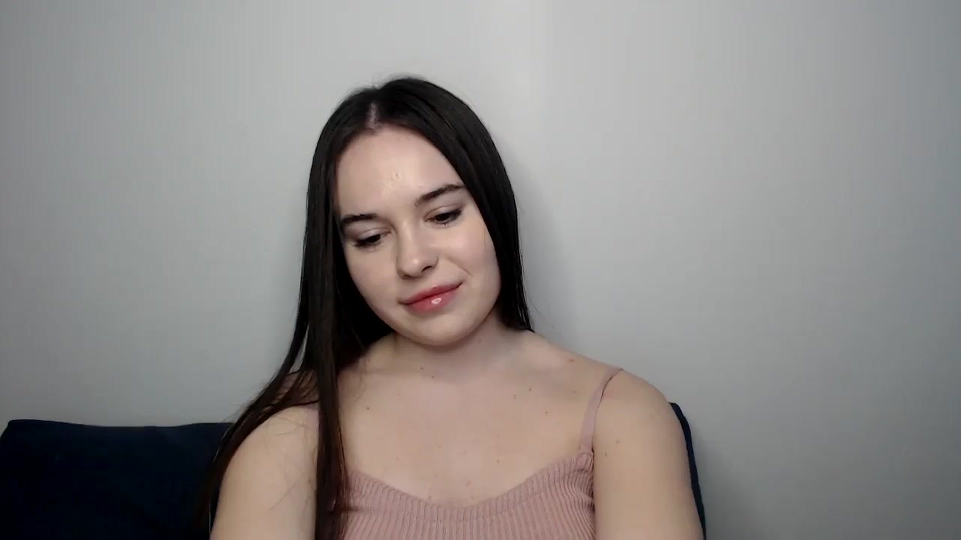 Gallery image thumbnail from Dreamies's myfreecams stream on, 03/26/2025, 15:53 image 7 of 20