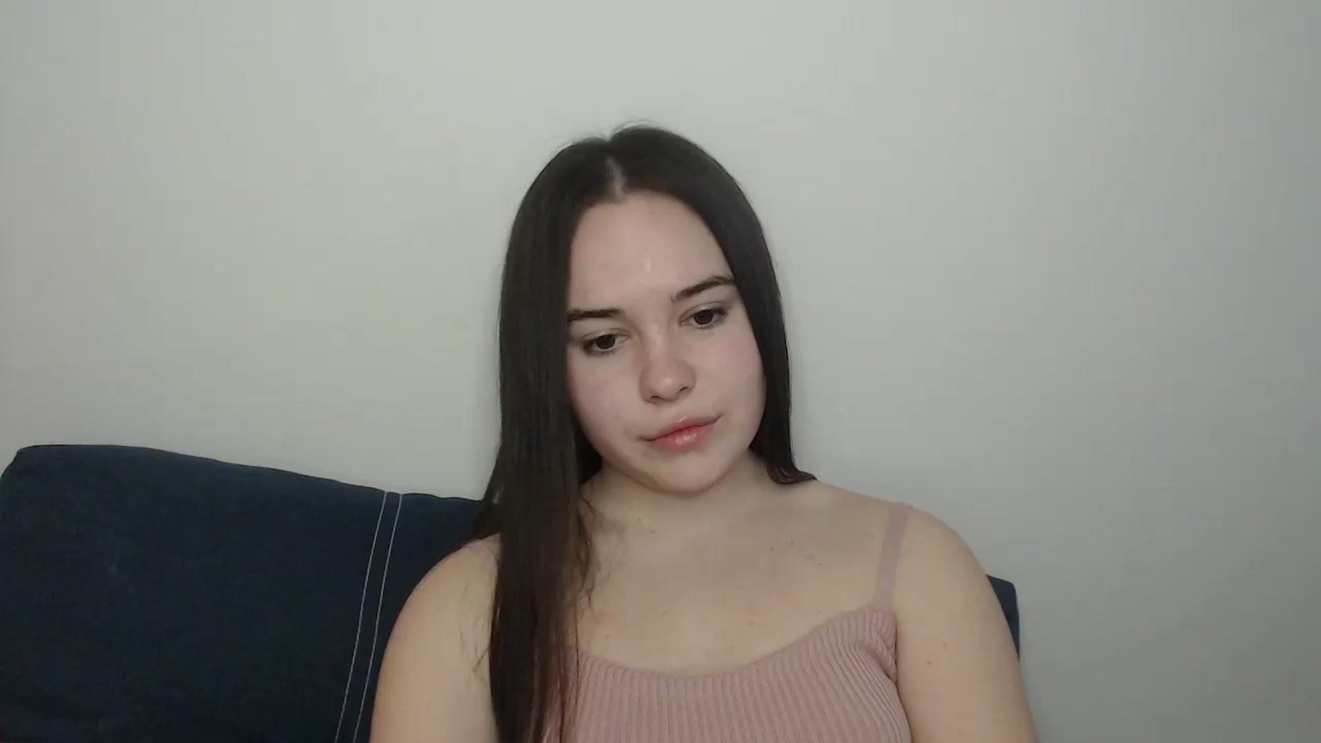 Gallery image thumbnail from Dreamies's myfreecams stream on, 04/21/2025, 15:36 image 15 of 20