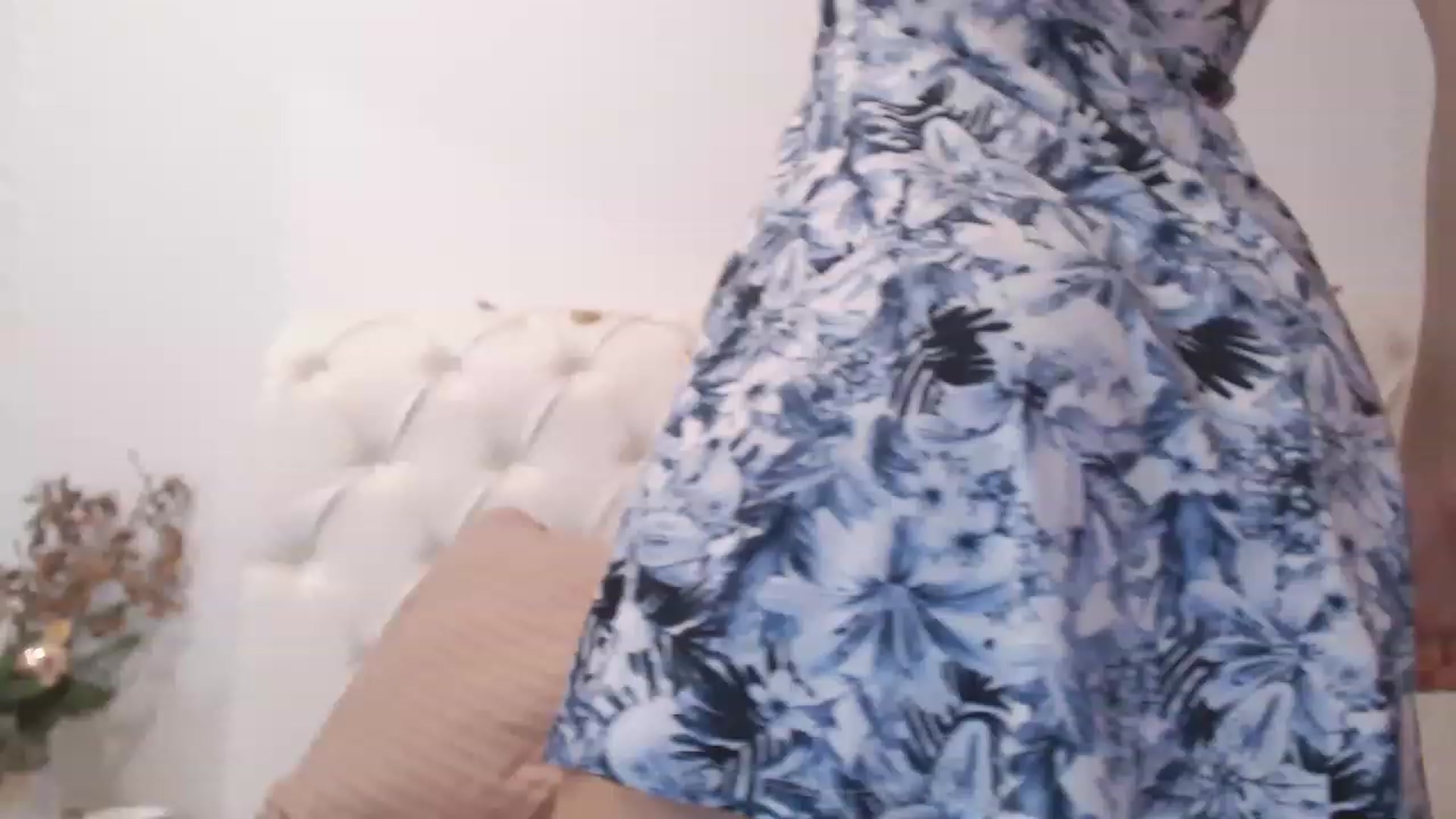 Gallery image thumbnail from Dreamloverrr's myfreecams stream on, 01/17/2023, 20:15 image 3 of 20