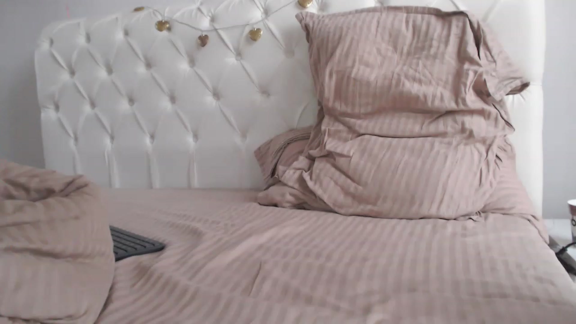 Gallery image thumbnail from Dreamloverrr's myfreecams stream on, 03/09/2023, 13:31 image 8 of 20