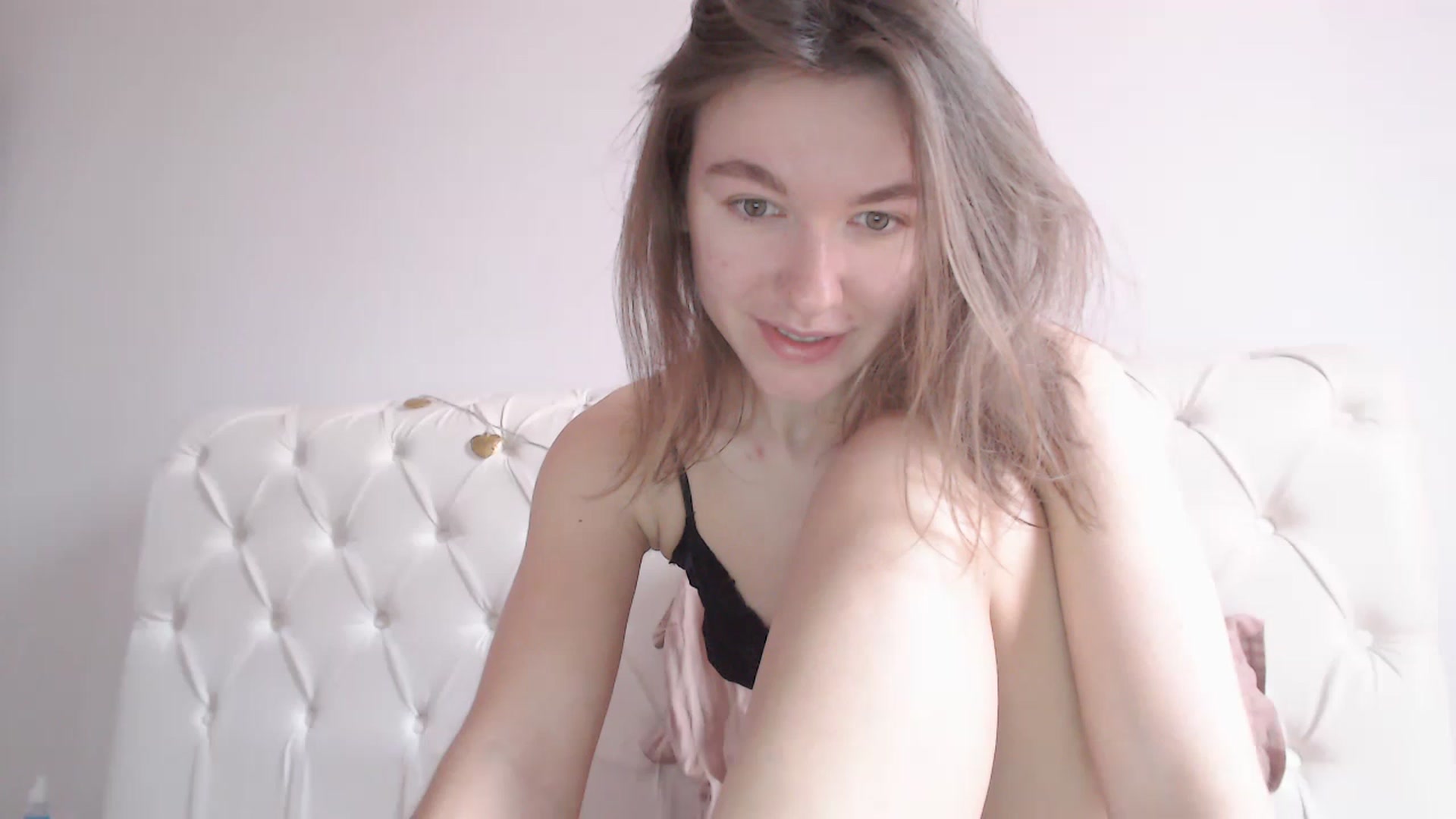 Gallery image thumbnail from Dreamloverrr's myfreecams stream on, 03/31/2023, 11:48 image 5 of 20