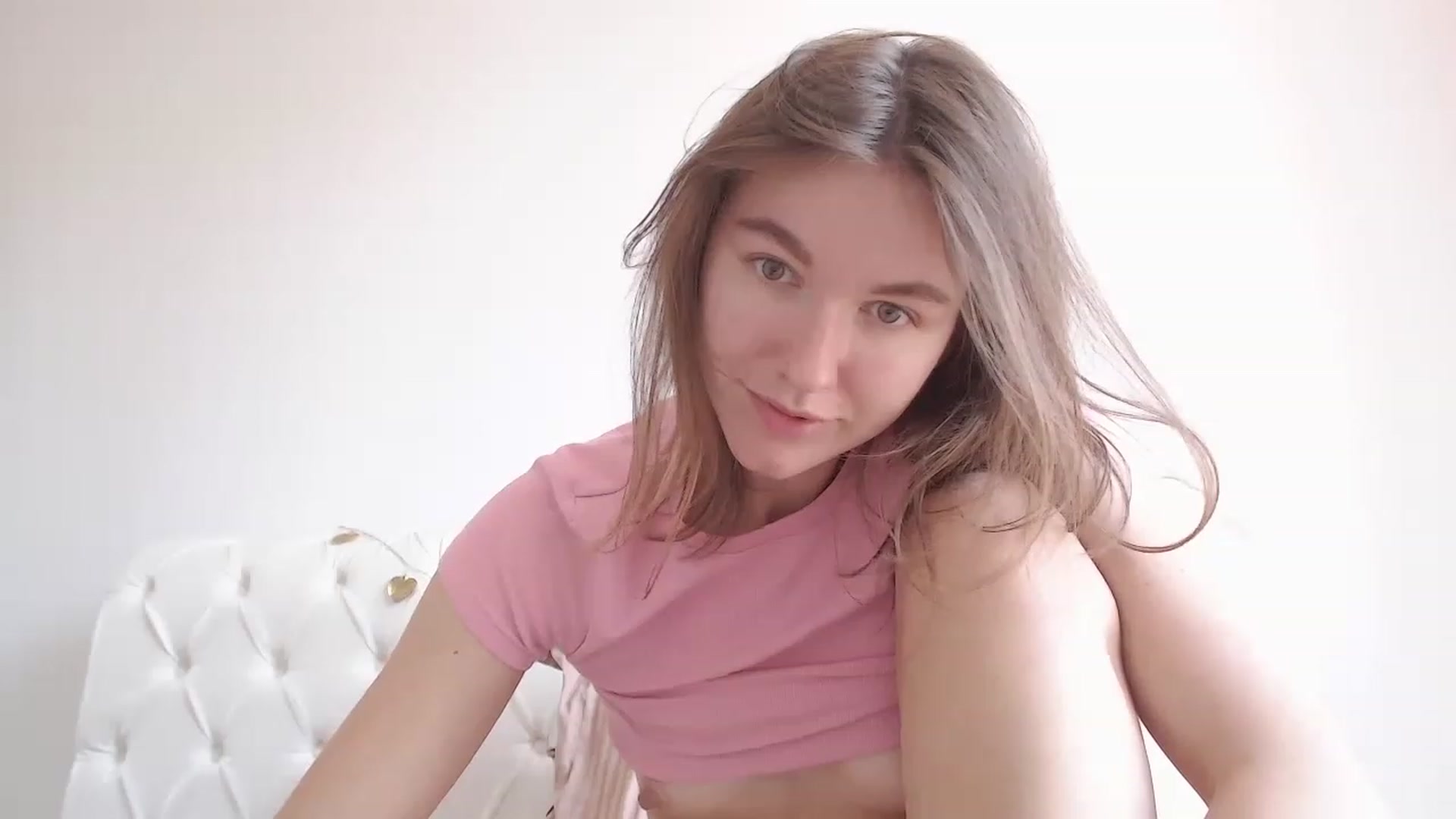 Gallery image thumbnail from Dreamloverrr's myfreecams stream on, 05/10/2023, 12:00 image 14 of 20