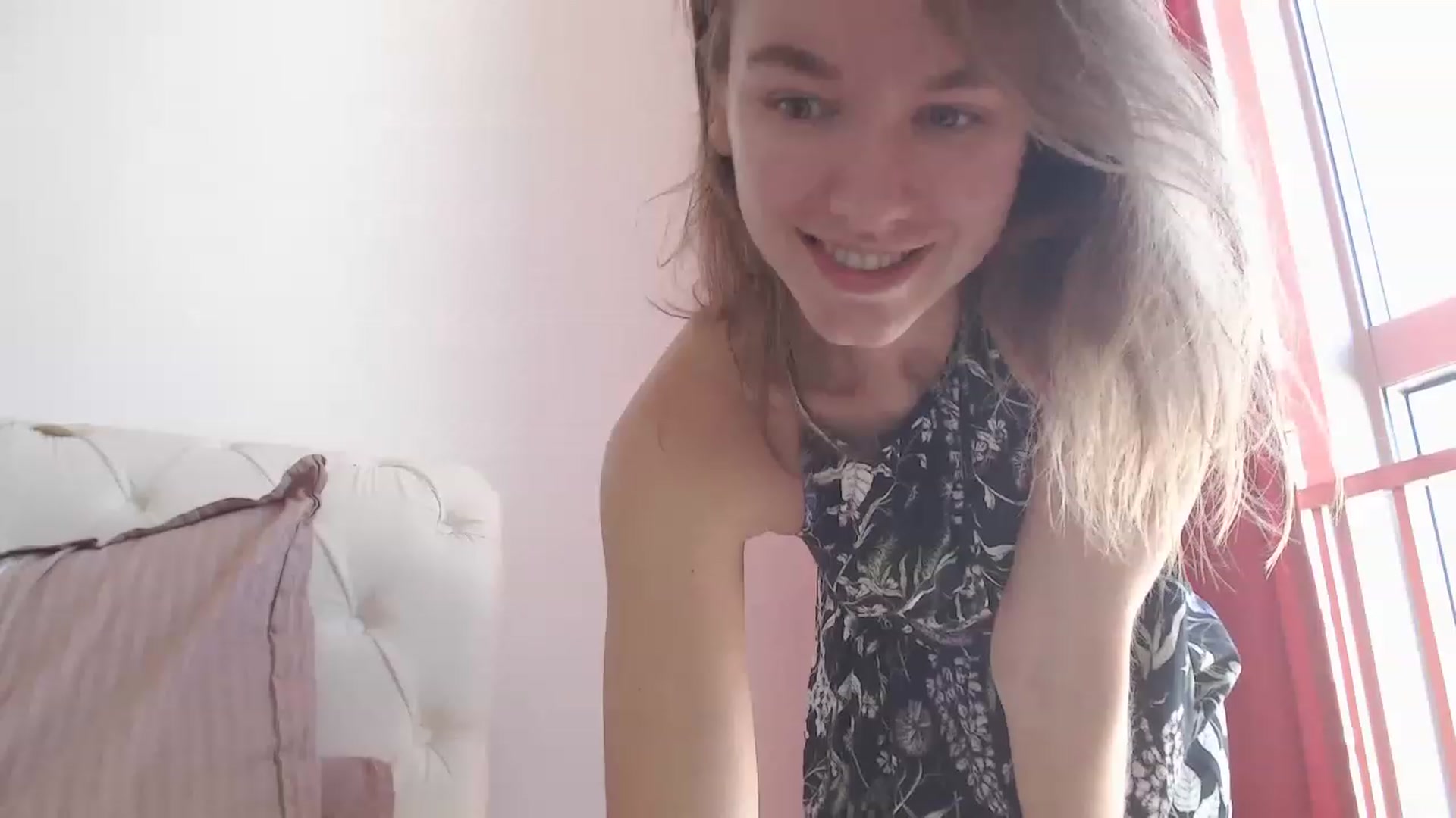 Gallery image thumbnail from Dreamloverrr's myfreecams stream on, 06/08/2023, 14:44 image 14 of 20