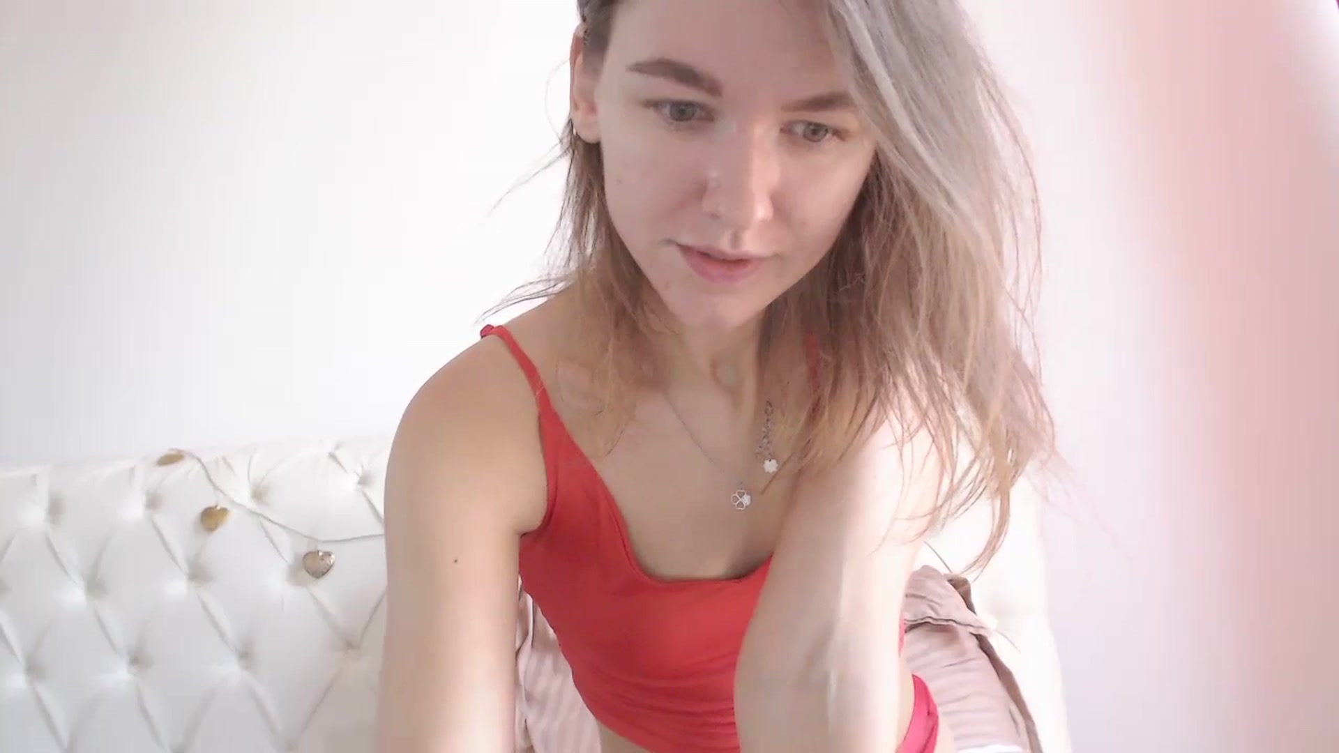 Gallery image thumbnail from Dreamloverrr's myfreecams stream on, 08/27/2023, 14:00 image 5 of 20