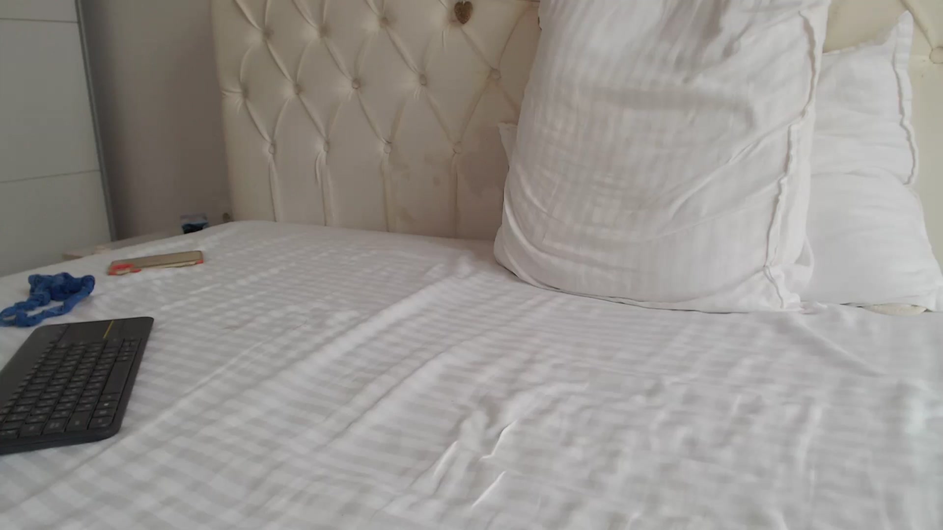 Gallery image thumbnail from Dreamloverrr's myfreecams stream on, 10/26/2023, 14:03 image 14 of 20