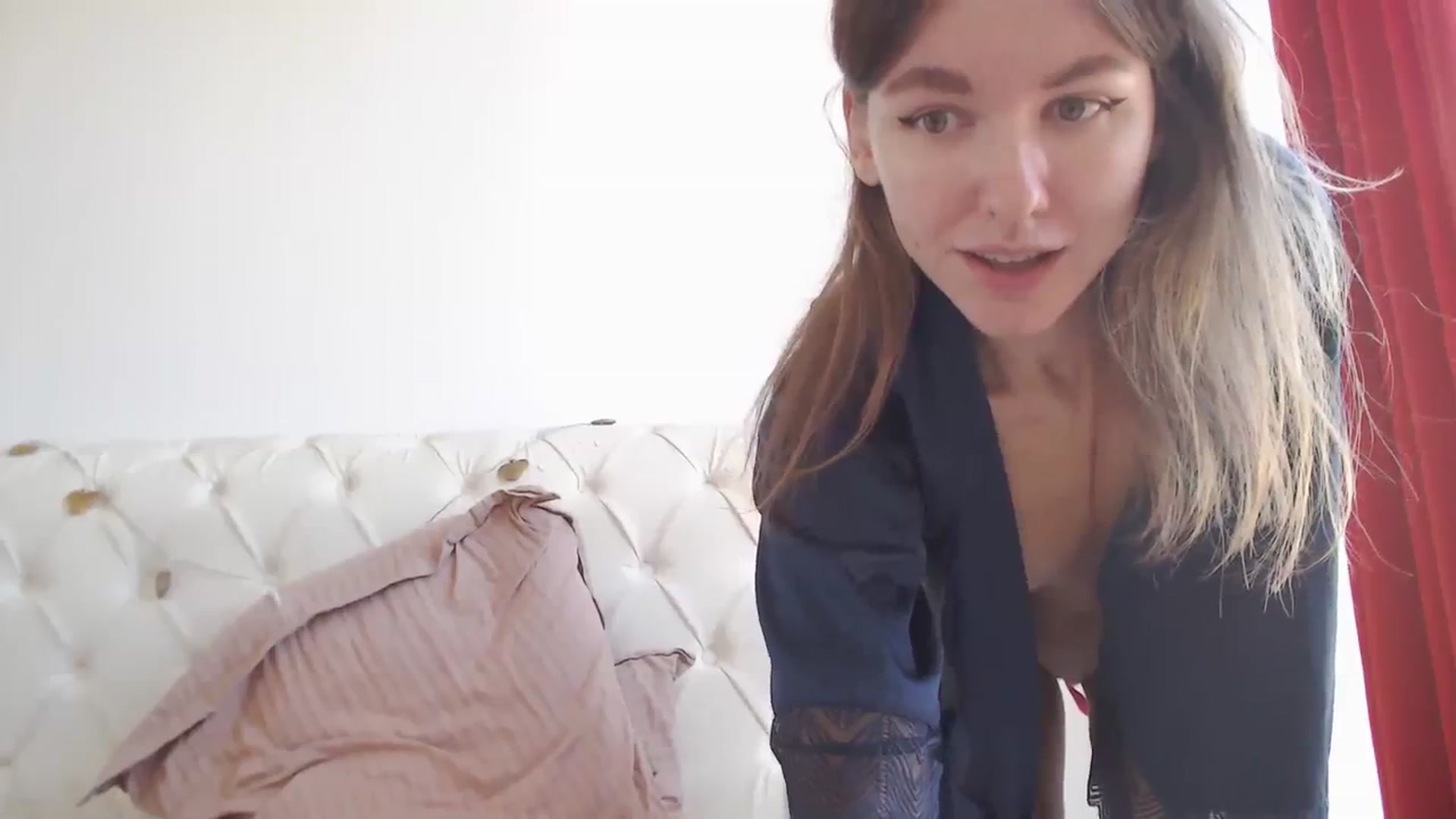 Gallery image thumbnail from Dreamloverrr's myfreecams stream on, 10/29/2023, 13:54 image 14 of 20