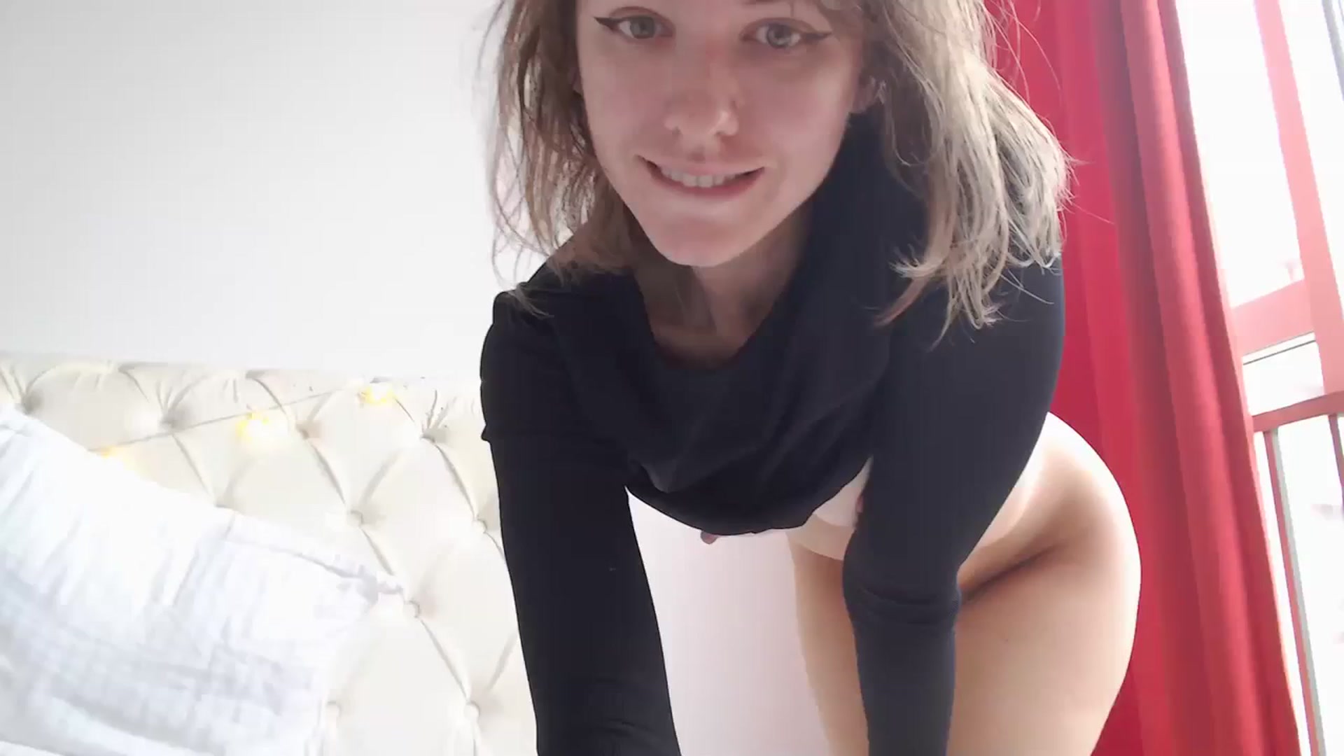 Gallery image thumbnail from Dreamloverrr's myfreecams stream on, 11/15/2023, 11:38 image 20 of 20