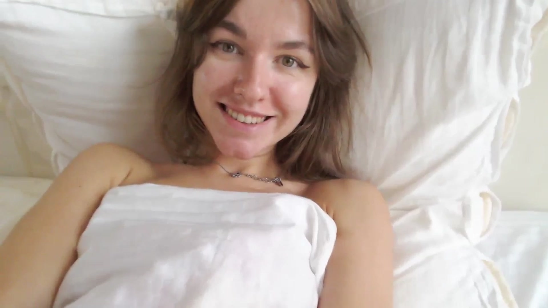 Gallery image thumbnail from Dreamloverrr's myfreecams stream on, 11/21/2023, 13:23 image 2 of 20