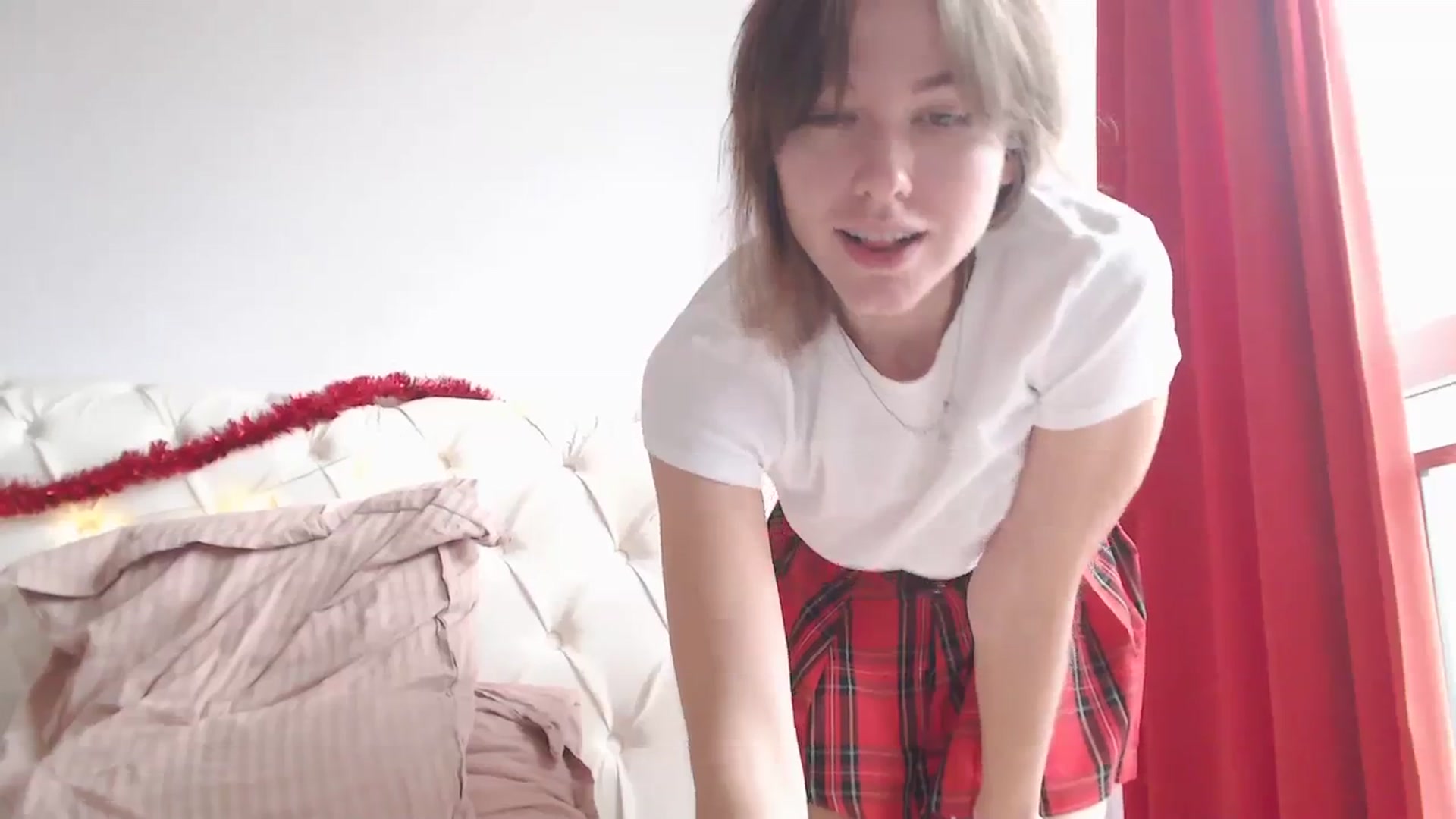 Gallery image thumbnail from Dreamloverrr's myfreecams stream on, 11/28/2023, 13:40 image 15 of 20