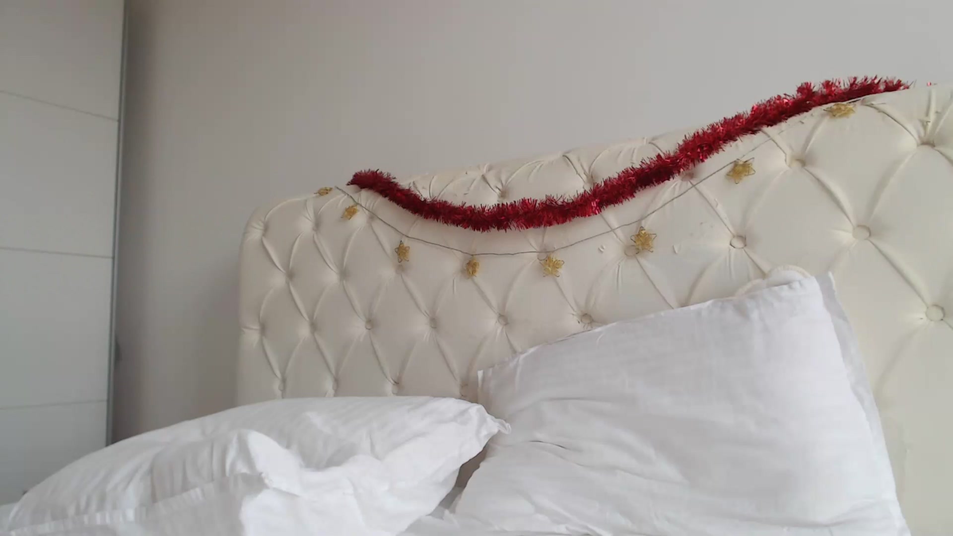 Gallery image thumbnail from Dreamloverrr's myfreecams stream on, 12/15/2023, 13:46 image 16 of 20