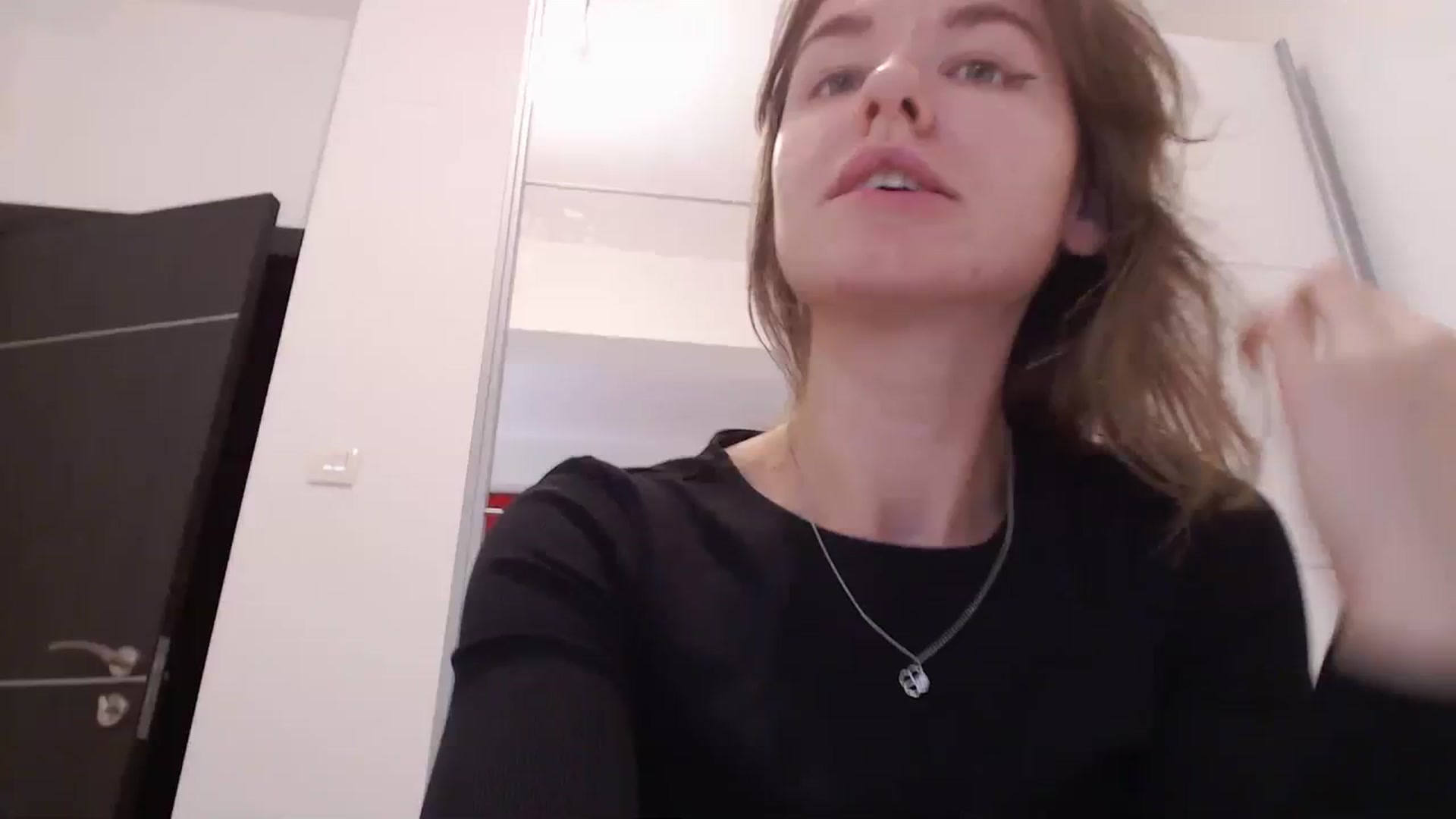 Gallery image thumbnail from Dreamloverrr's myfreecams stream on, 01/01/2024, 17:03 image 20 of 20