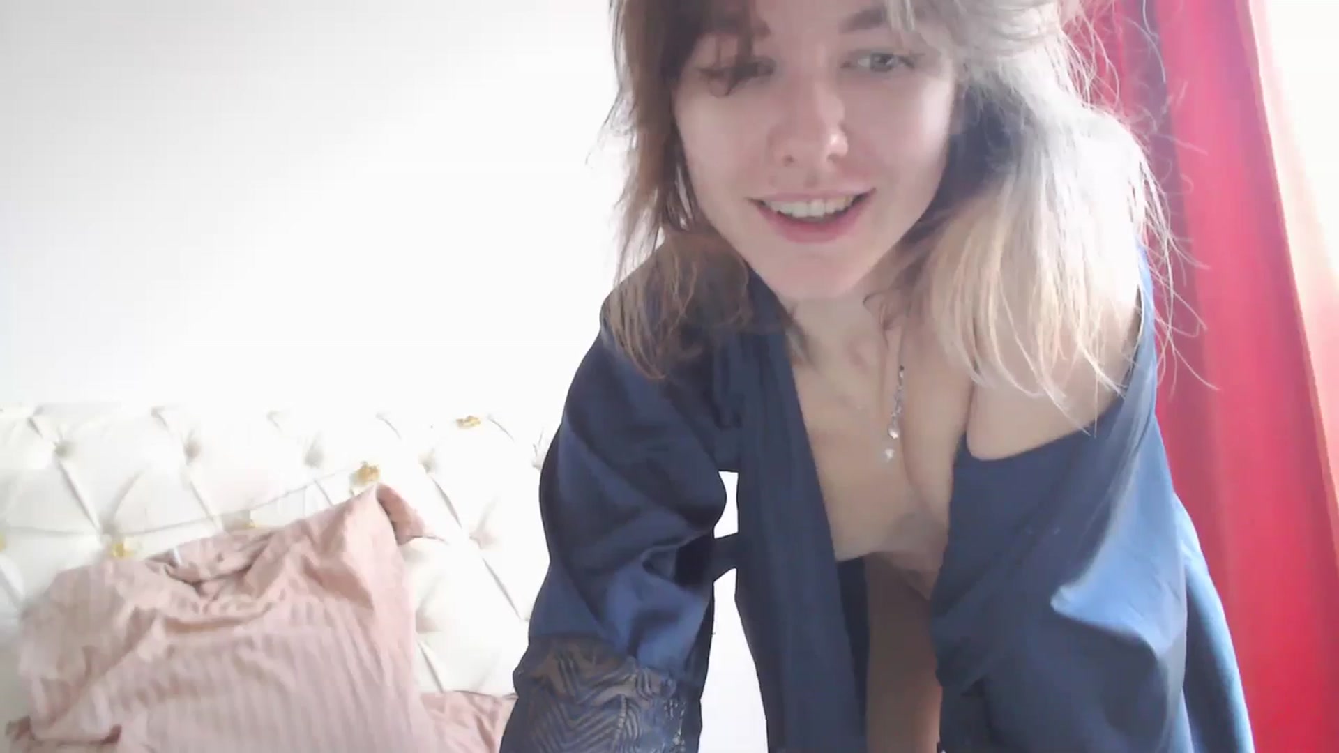 Gallery image thumbnail from Dreamloverrr's myfreecams stream on, 01/19/2024, 14:23 image 19 of 20