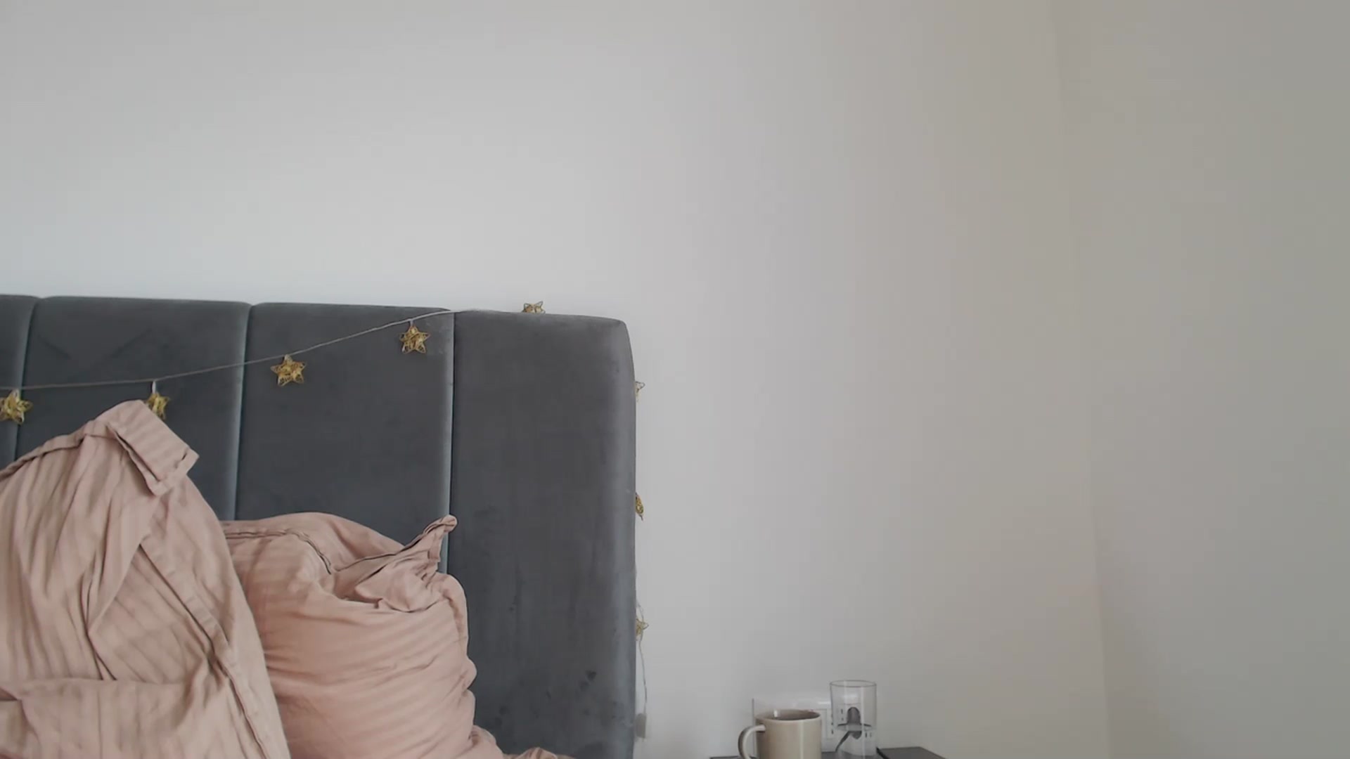 Gallery image thumbnail from Dreamloverrr's myfreecams stream on, 03/09/2024, 12:03 image 4 of 20