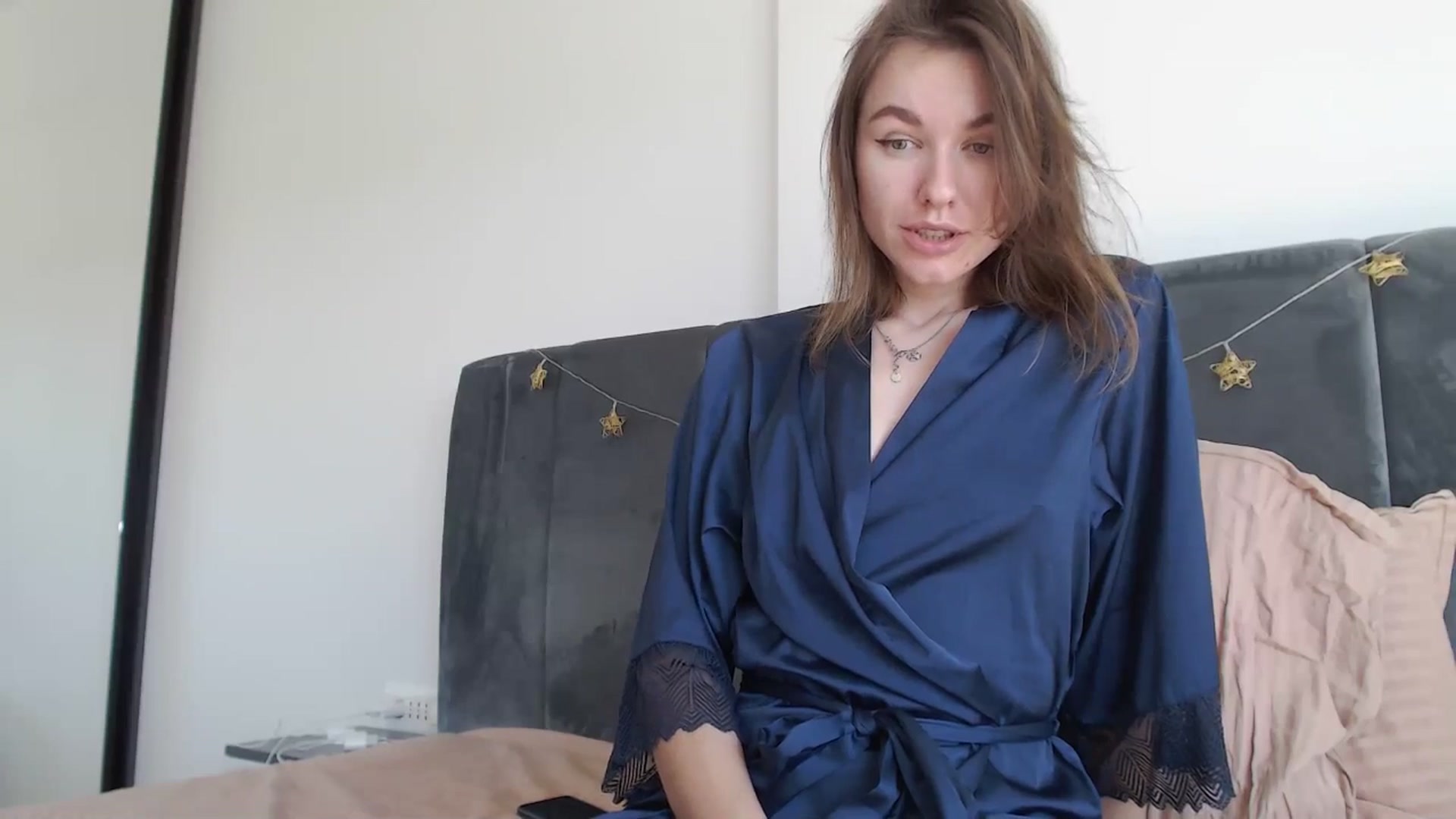 Gallery image thumbnail from Dreamloverrr's myfreecams stream on, 04/18/2024, 12:03 image 17 of 20