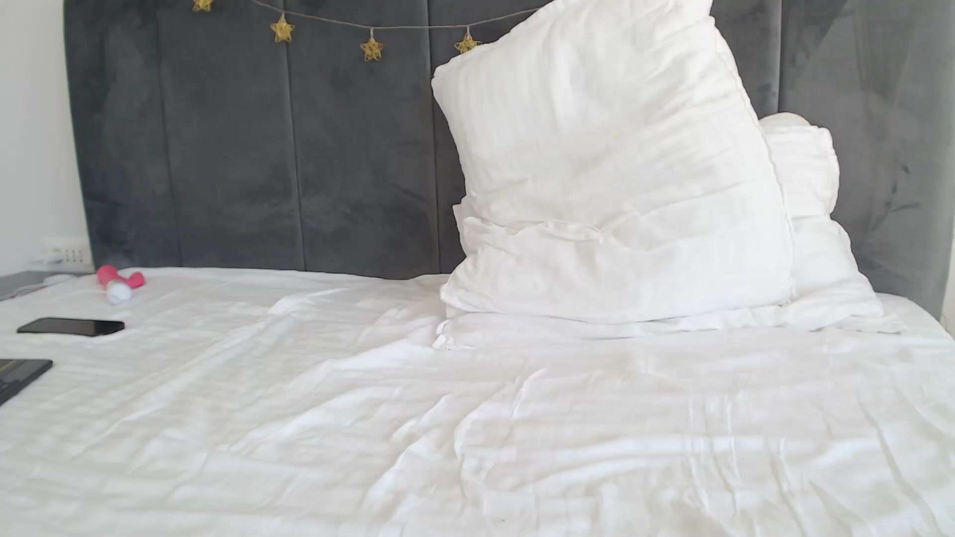 Gallery image thumbnail from Dreamloverrr's myfreecams stream on, 04/29/2024, 11:25 image 11 of 20