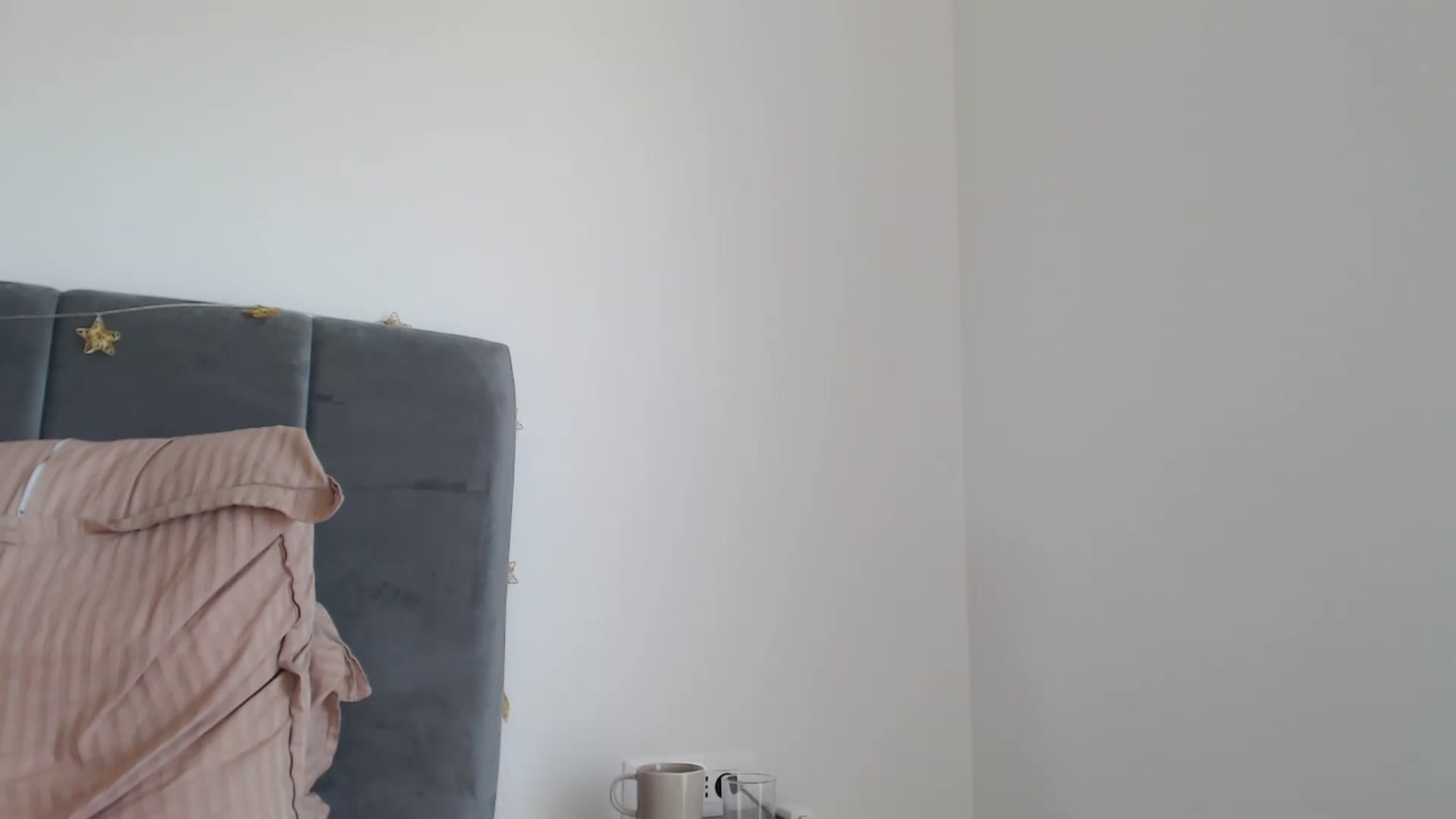 Gallery image thumbnail from Dreamloverrr's myfreecams stream on, 05/11/2024, 13:13 image 11 of 20