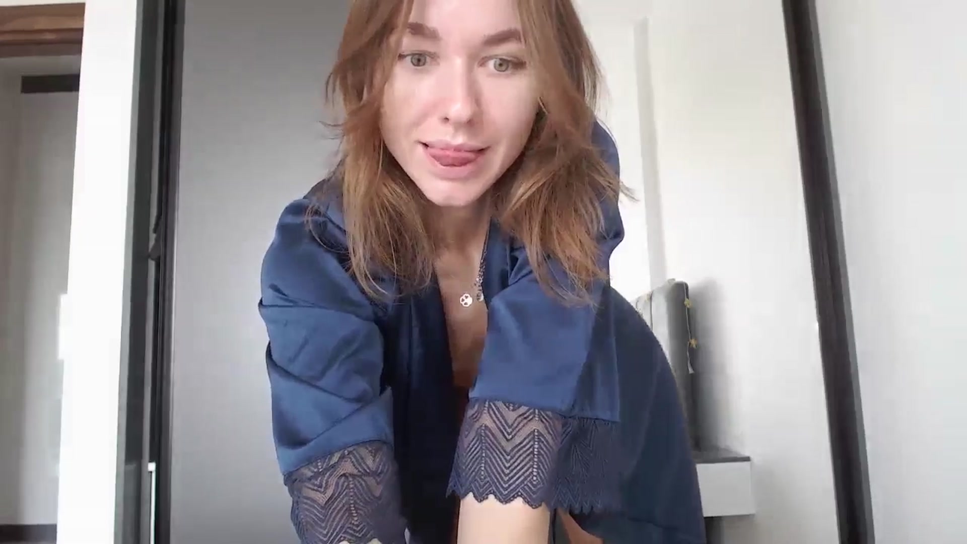 Gallery image thumbnail from Dreamloverrr's myfreecams stream on, 05/15/2024, 10:26 image 2 of 20